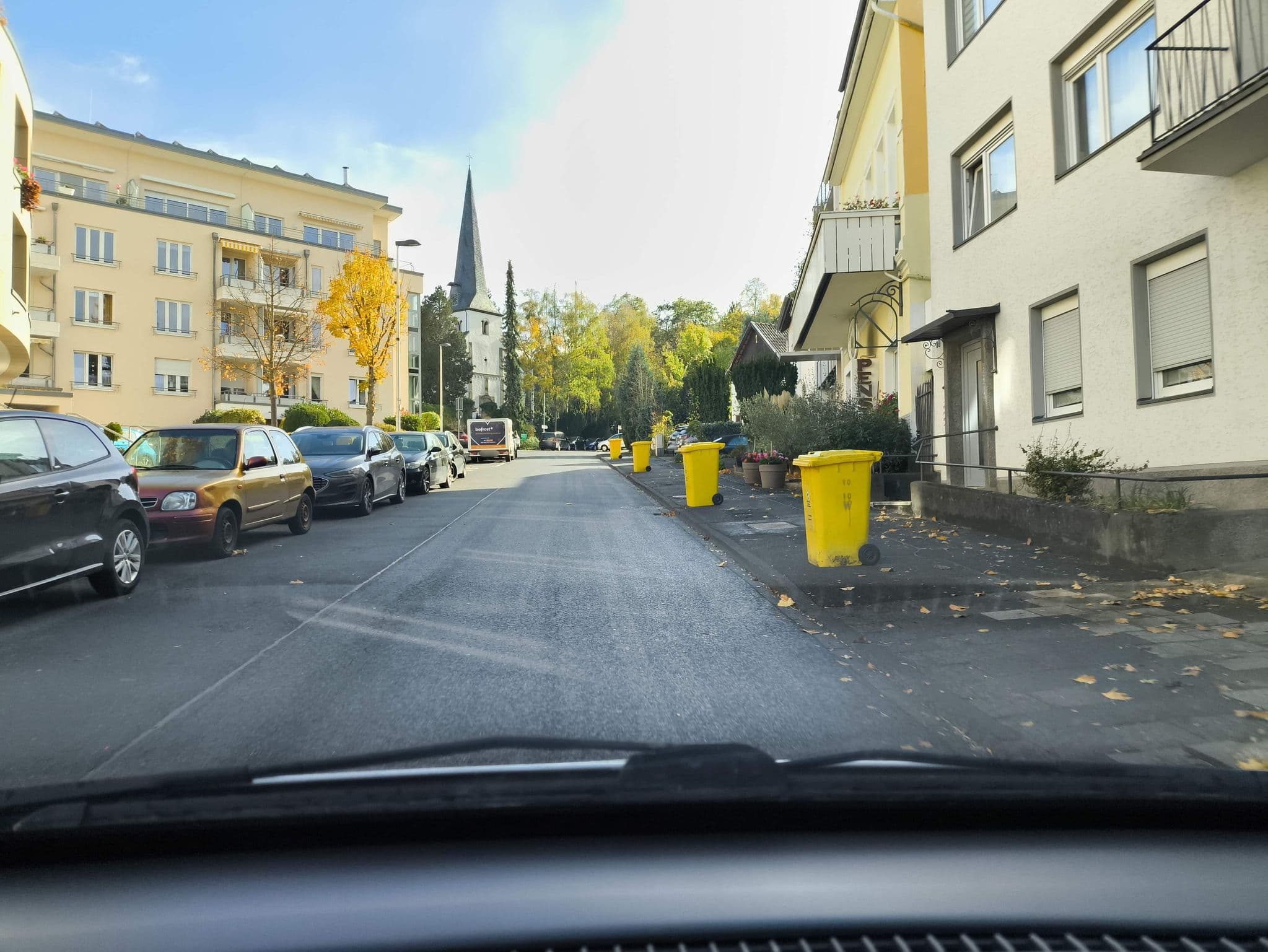 Street view near Pension Helma, Bad Neuenahr-Ahrweiler — © wolly79 (CC BY-SA · Mapillary)