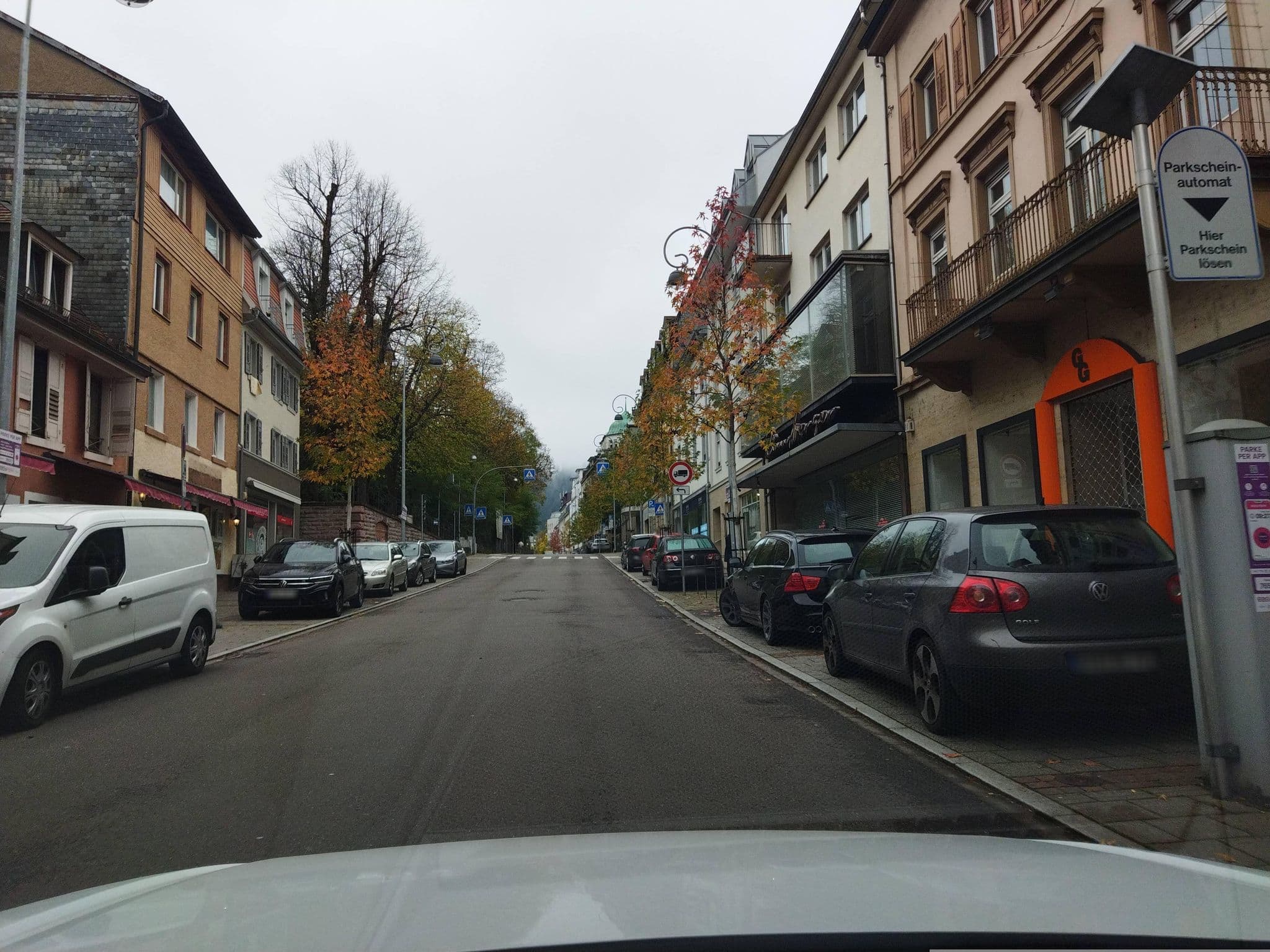 Street view near Hotel "Der Kleine Prinz", Baden-Baden — © changchun1 (CC BY-SA · Mapillary)