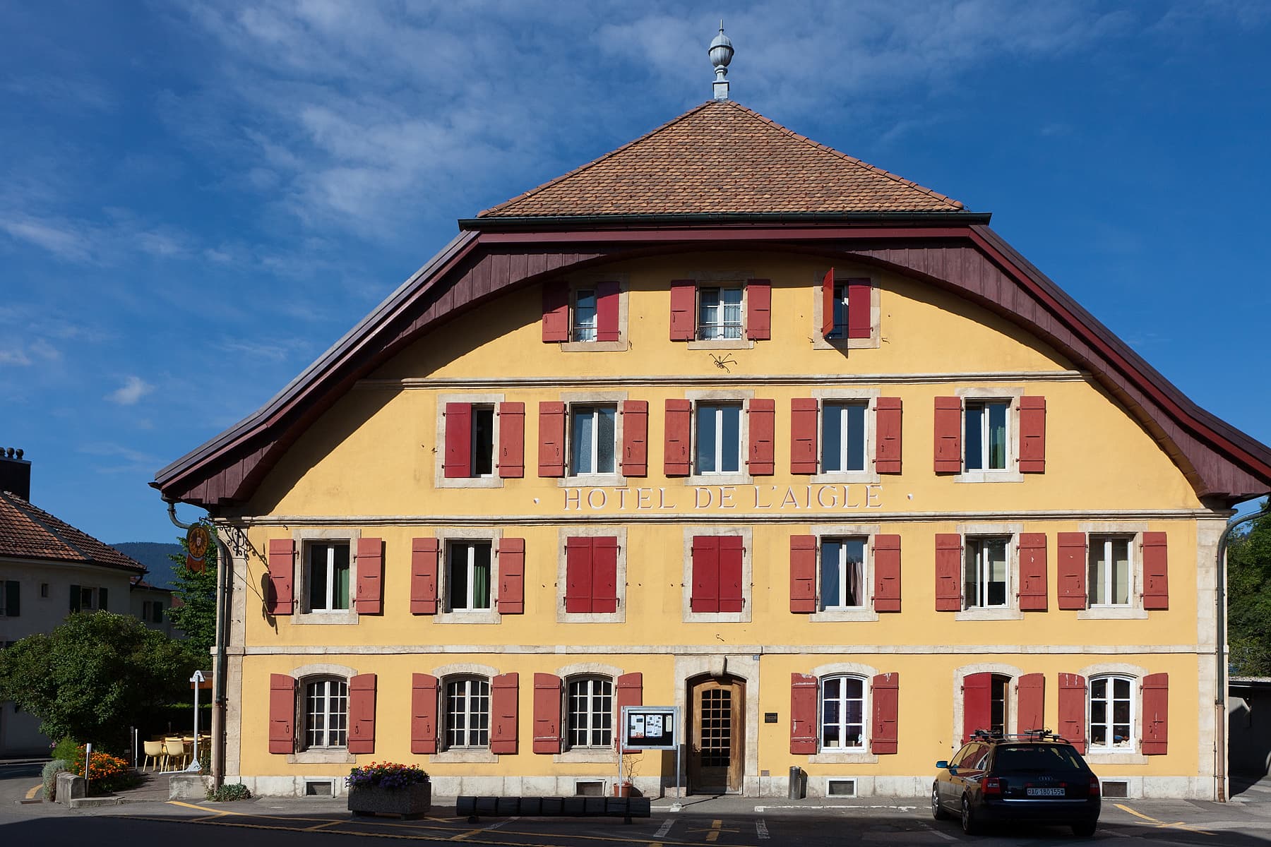 Hôtel de l'Aigle (via Wikimedia Commons, CC BY 3.0)