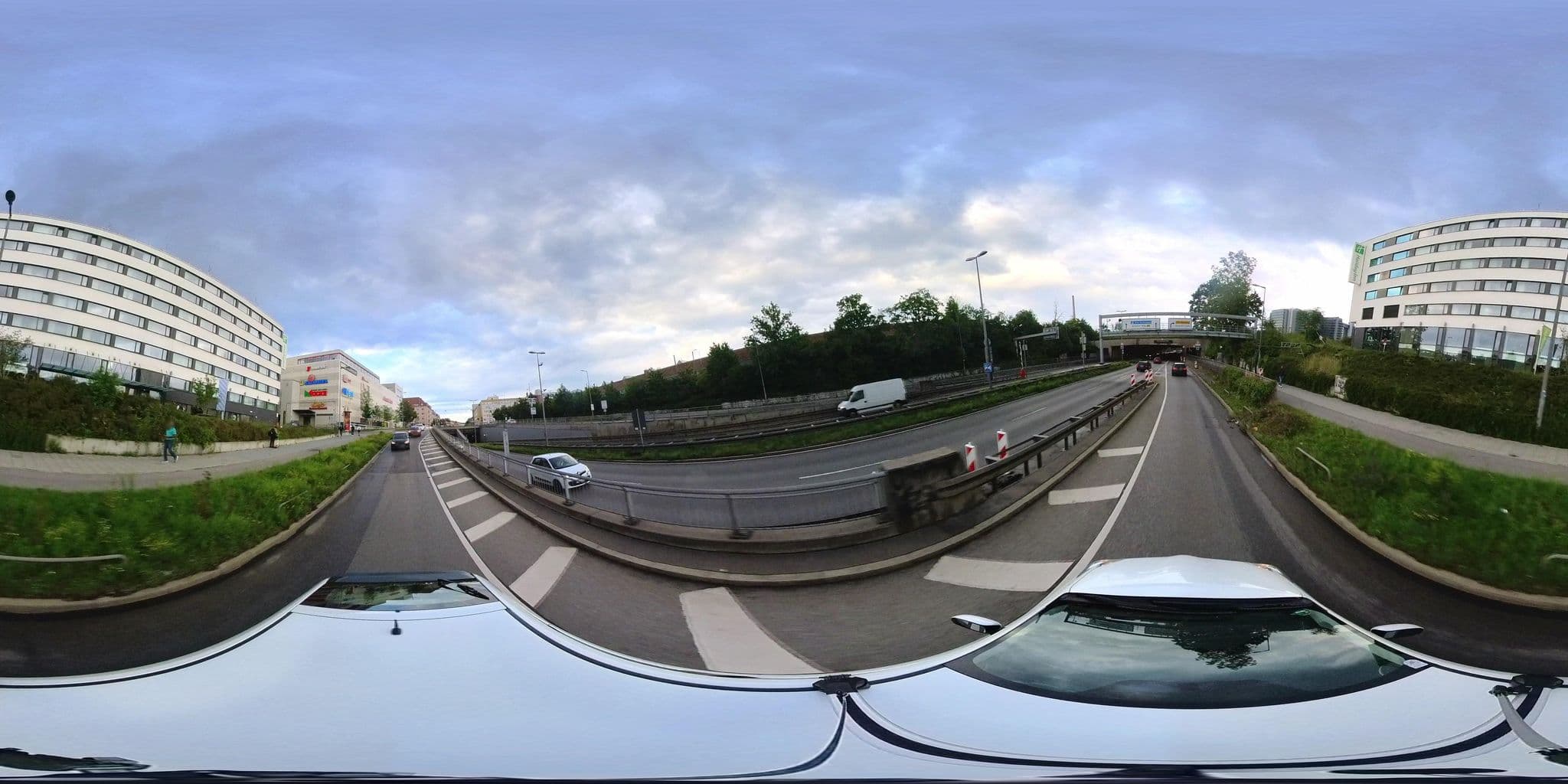 Street view near Holiday Inn München Leuchtenbergring, Bogenhausen — © osmplus_org (CC BY-SA · Mapillary)