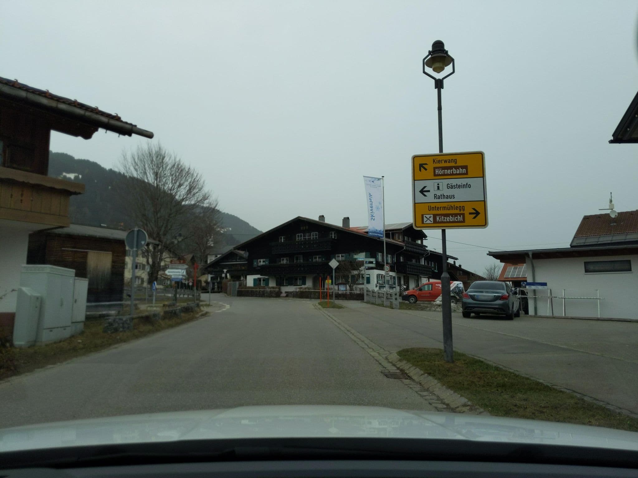 Street view near Vintage-Hotel Charivari, Bolsterlang — © littlefool (CC BY-SA · Mapillary)