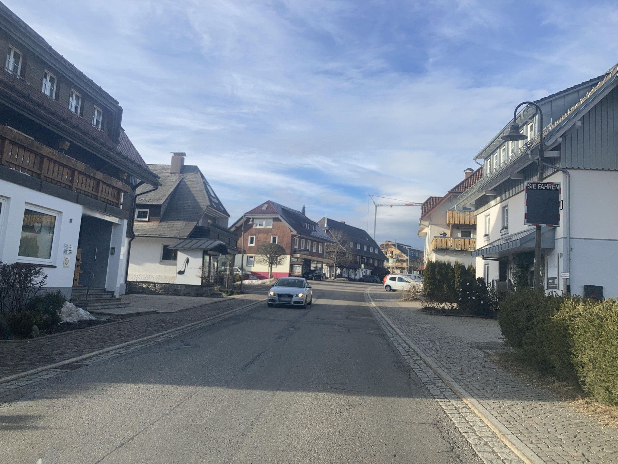 Street view near Zartenbach B&B Gästehaus, Hinterzarten — © tasmaniadevil (CC BY-SA · Mapillary)