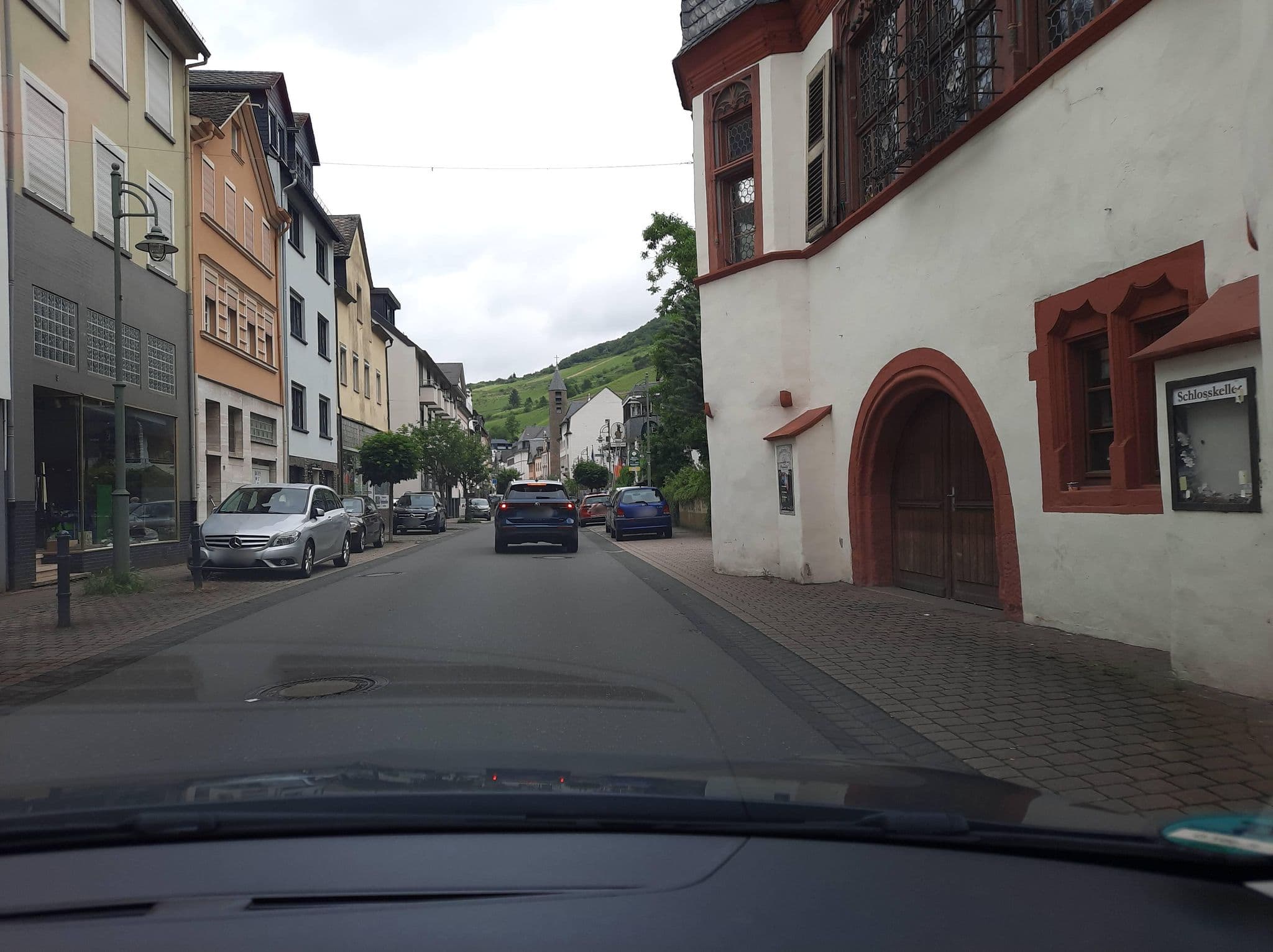 Street view near Hotel Schloss Zell, Briedel — © Lowiekse (CC BY-SA · Mapillary)