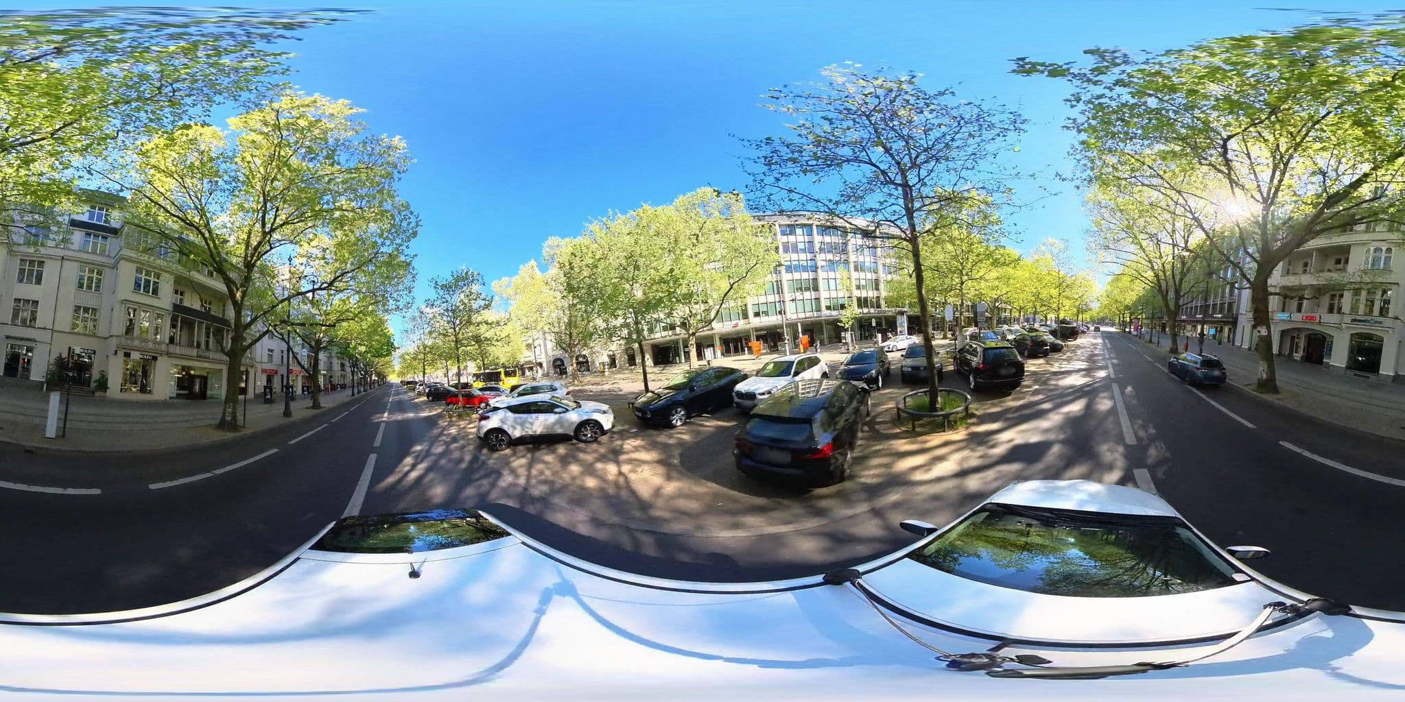 Street view near Hotel Comet, Halensee — © osmplus_org (CC BY-SA · Mapillary)