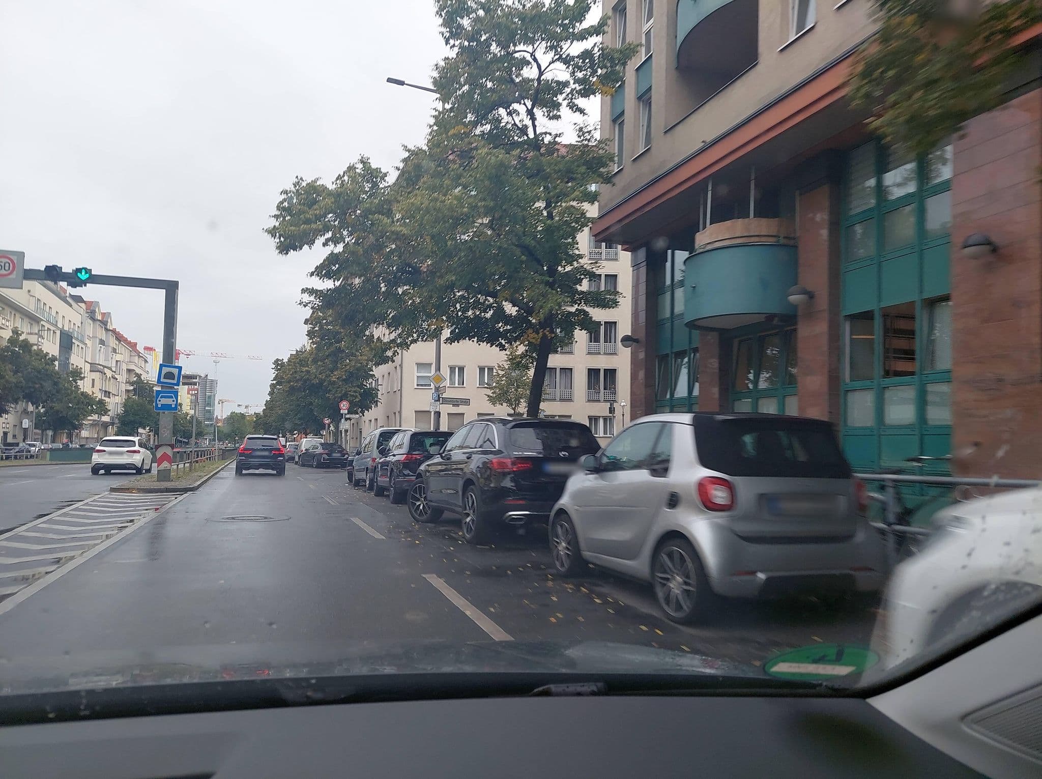 Street view near Hotel Margrit, Halensee — © DBSEV_SBB (CC BY-SA · Mapillary)
