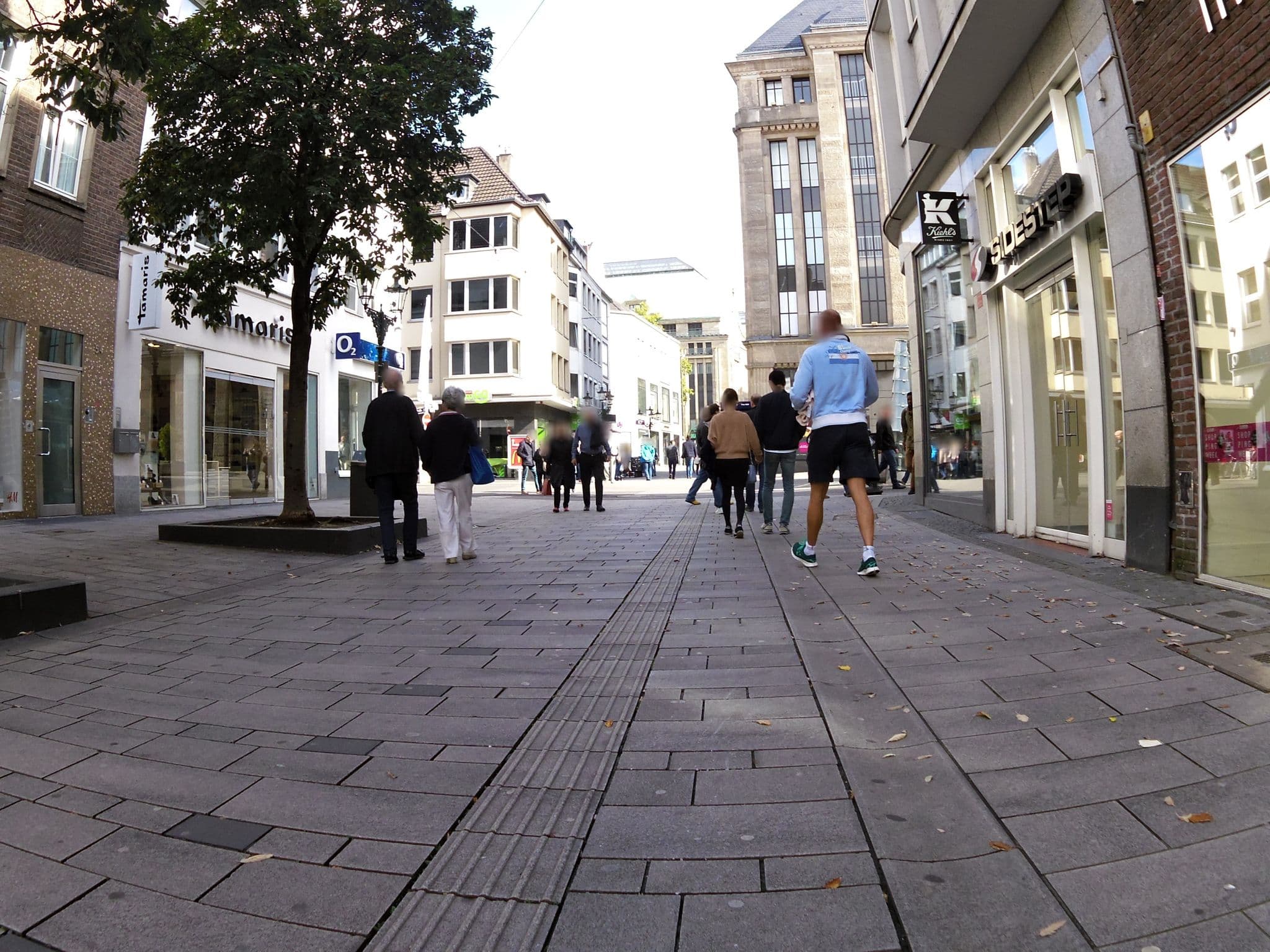 Street view near TM Hotel Düsseldorf, Düsseldorf — © chuck (CC BY-SA · Mapillary)