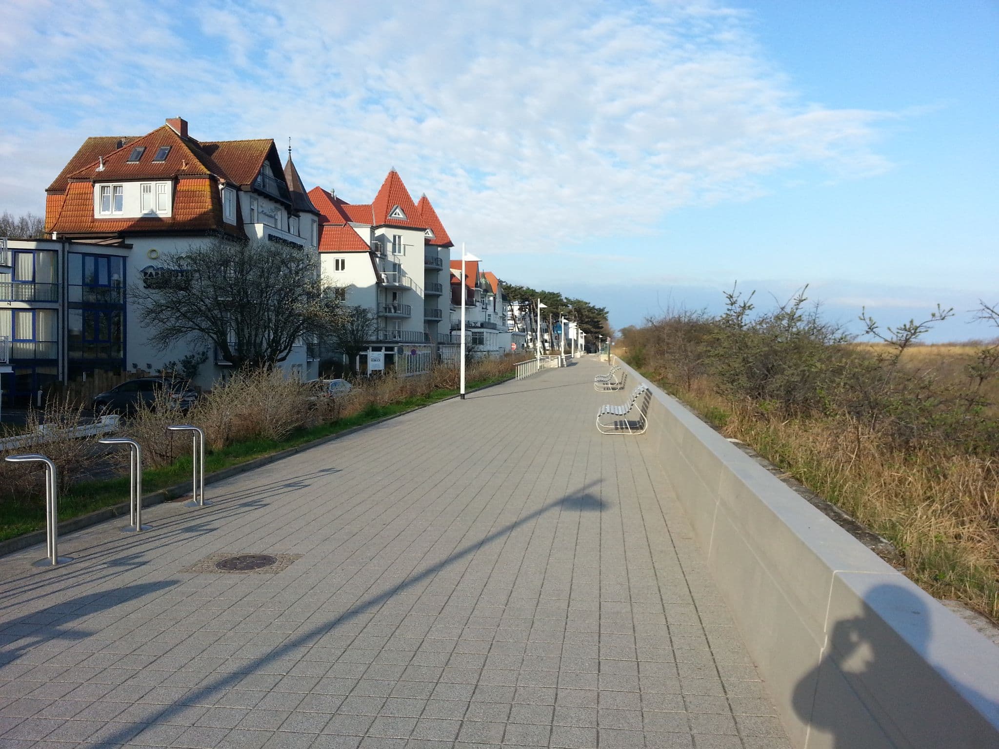 Street view near Kurhotel Sanddorn, Warnemünde — © bluescreen (CC BY-SA · Mapillary)