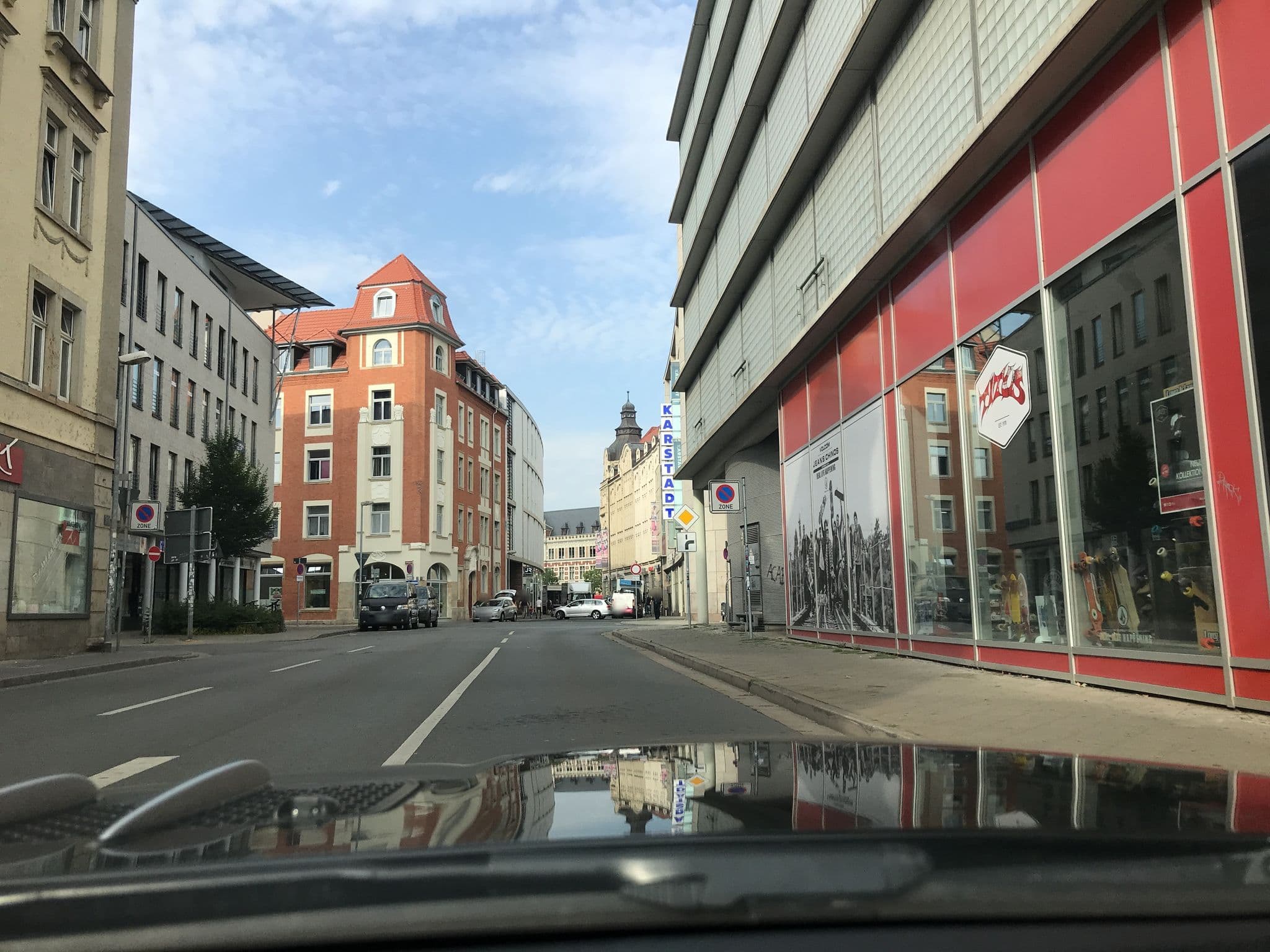 Street view near FULL HOUSE Apartments Erfurt, Erfurt — © saschahaberkorn (CC BY-SA · Mapillary)