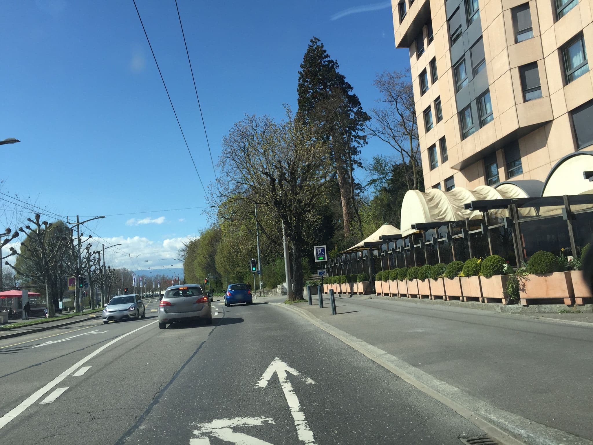 Street view near Mövenpick Hotel Lausanne, Lausanne — © sburlot (CC BY-SA · Mapillary)