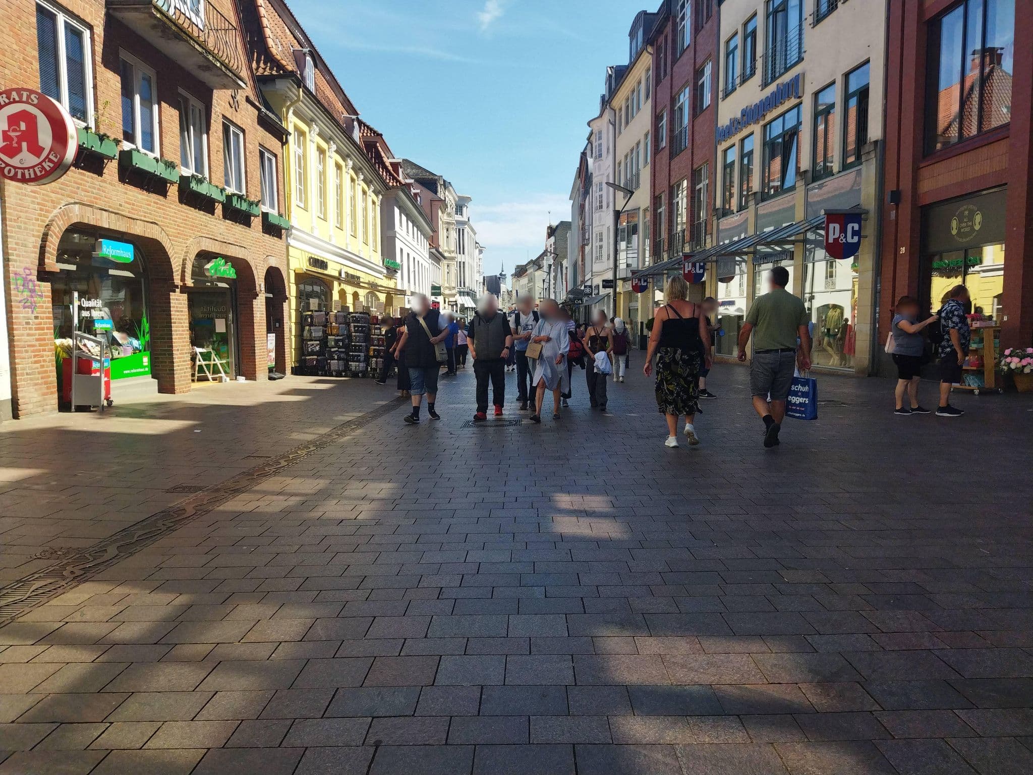 Street view near Limehome Flensburg Holm, Flensburg — © changchun1 (CC BY-SA · Mapillary)