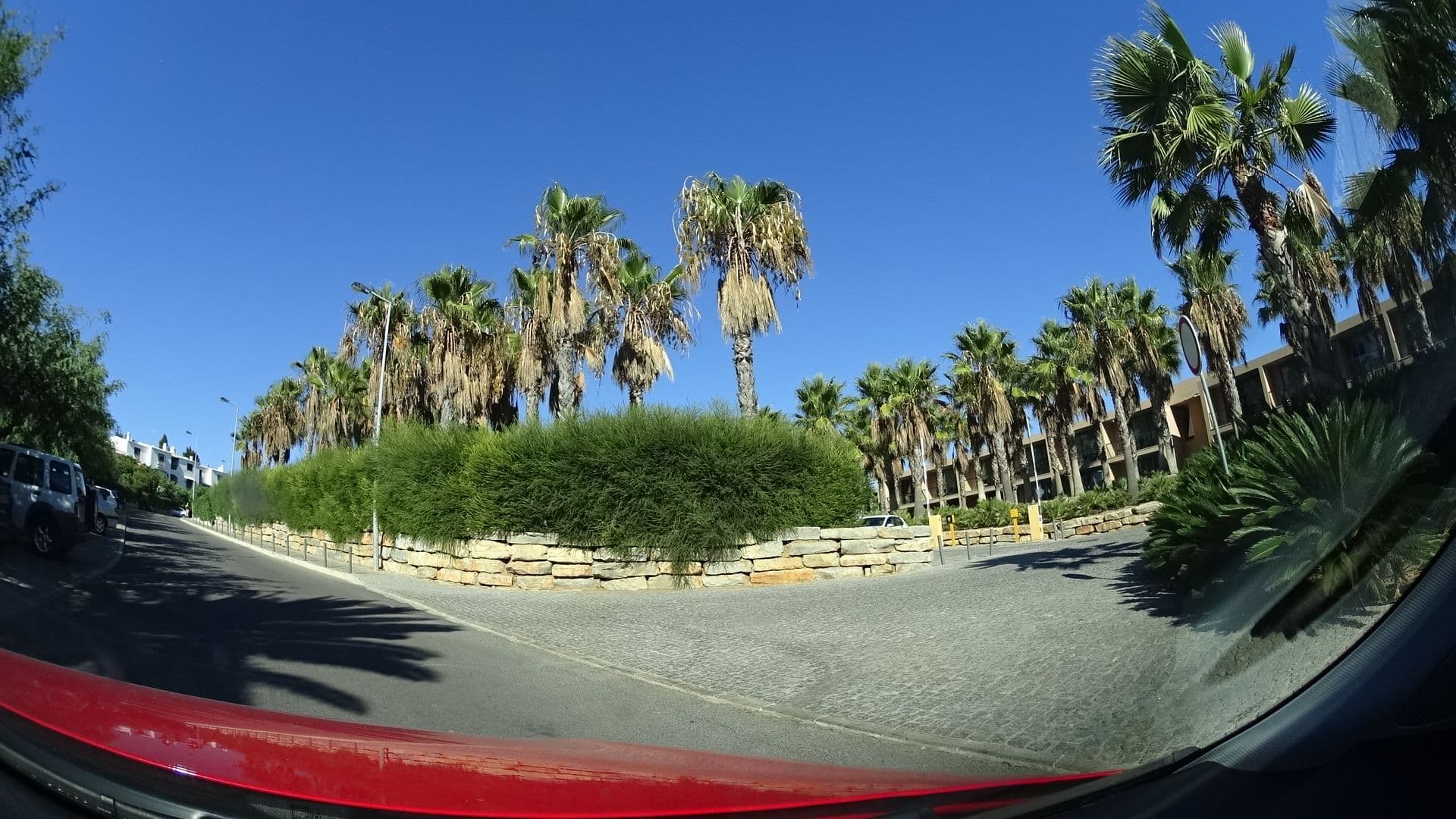Street view near Kimpton Atlântico Algarve by IHG, Albufeira — © sashazykov (CC BY-SA · Mapillary)