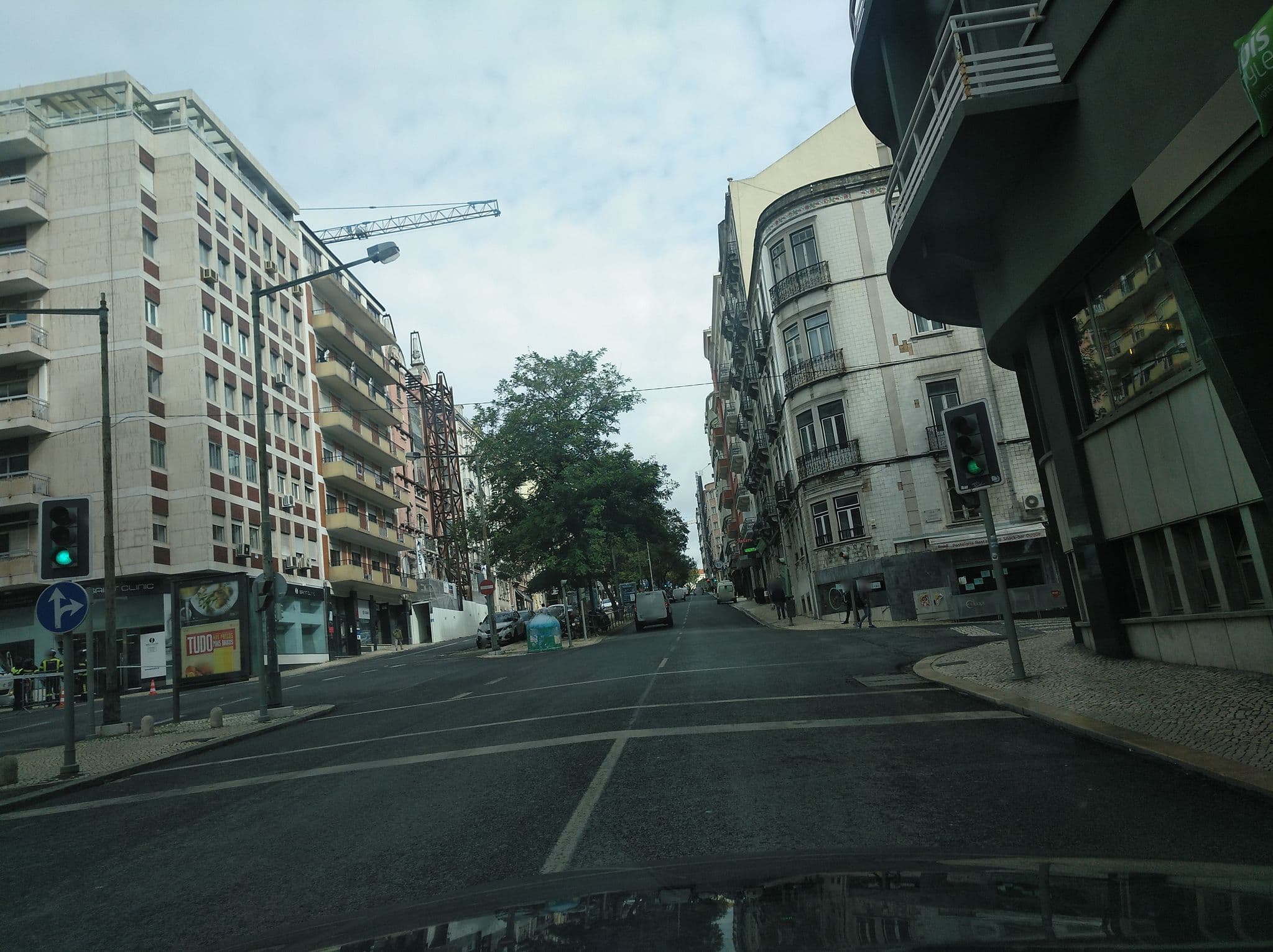 Street view near ibis Styles Lisboa Centro Liberdade NE, Lisbon — © filohipo (CC BY-SA · Mapillary)