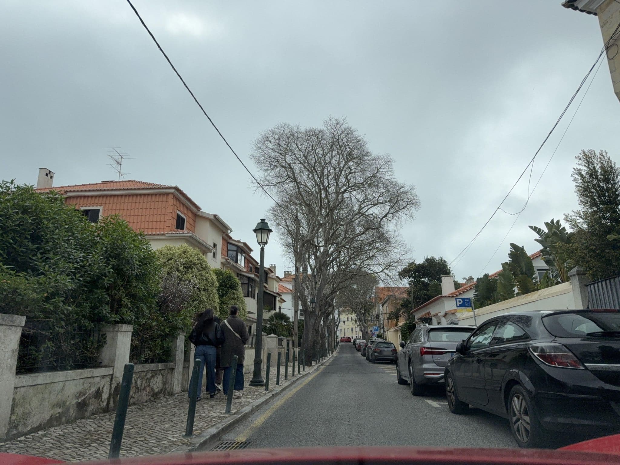 Street view near Villa Vasco da Gama, Cascais — © RSTQ (CC BY-SA · Mapillary)