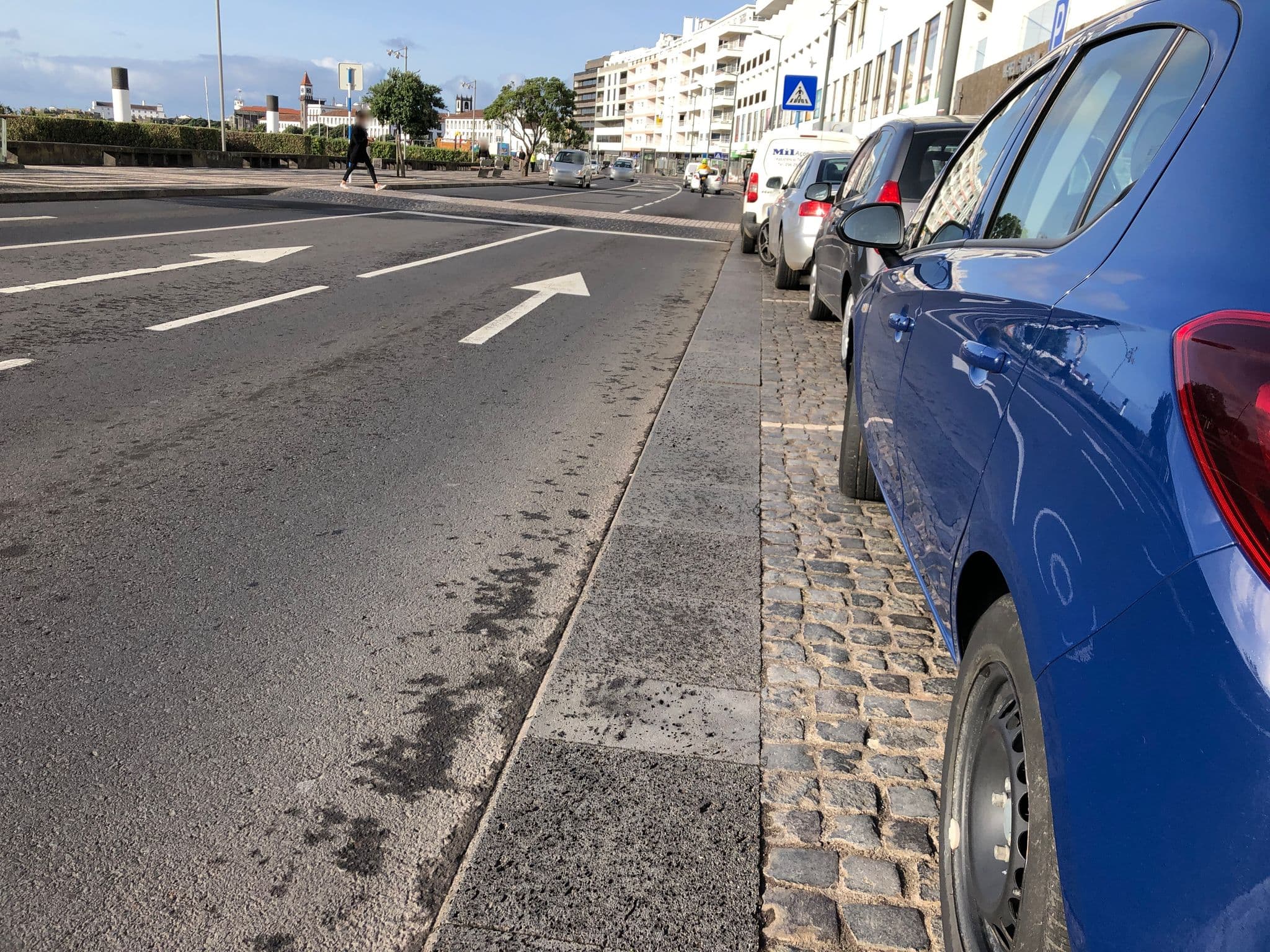 Street view near Hotel Gaivota Azores, Ponta Delgada — © sailingside (CC BY-SA · Mapillary)