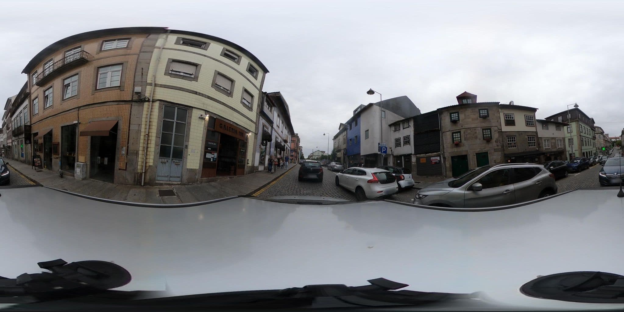 Street view near ÍSIS GUEST HOUSE, Braga — © waldyrious (CC BY-SA · Mapillary)