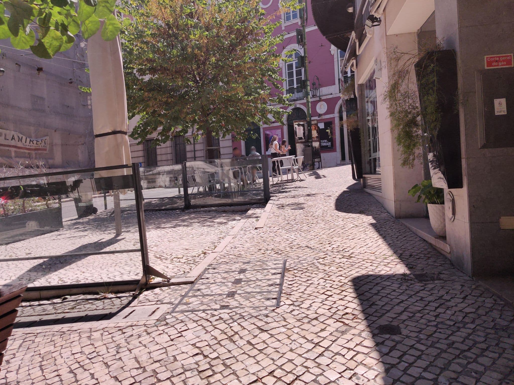 Street view near Teatro Boutique Rooms & Suites, São Mamede — © sttujames (CC BY-SA · Mapillary)