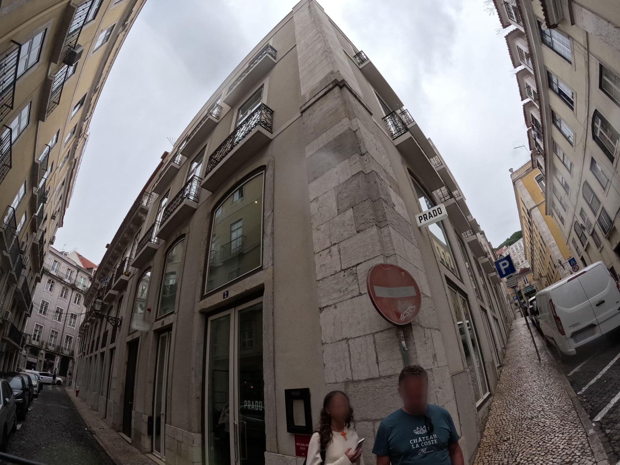 Street view near Largo da Sé Guest House, Baixa — © claudiop (CC BY-SA · Mapillary)