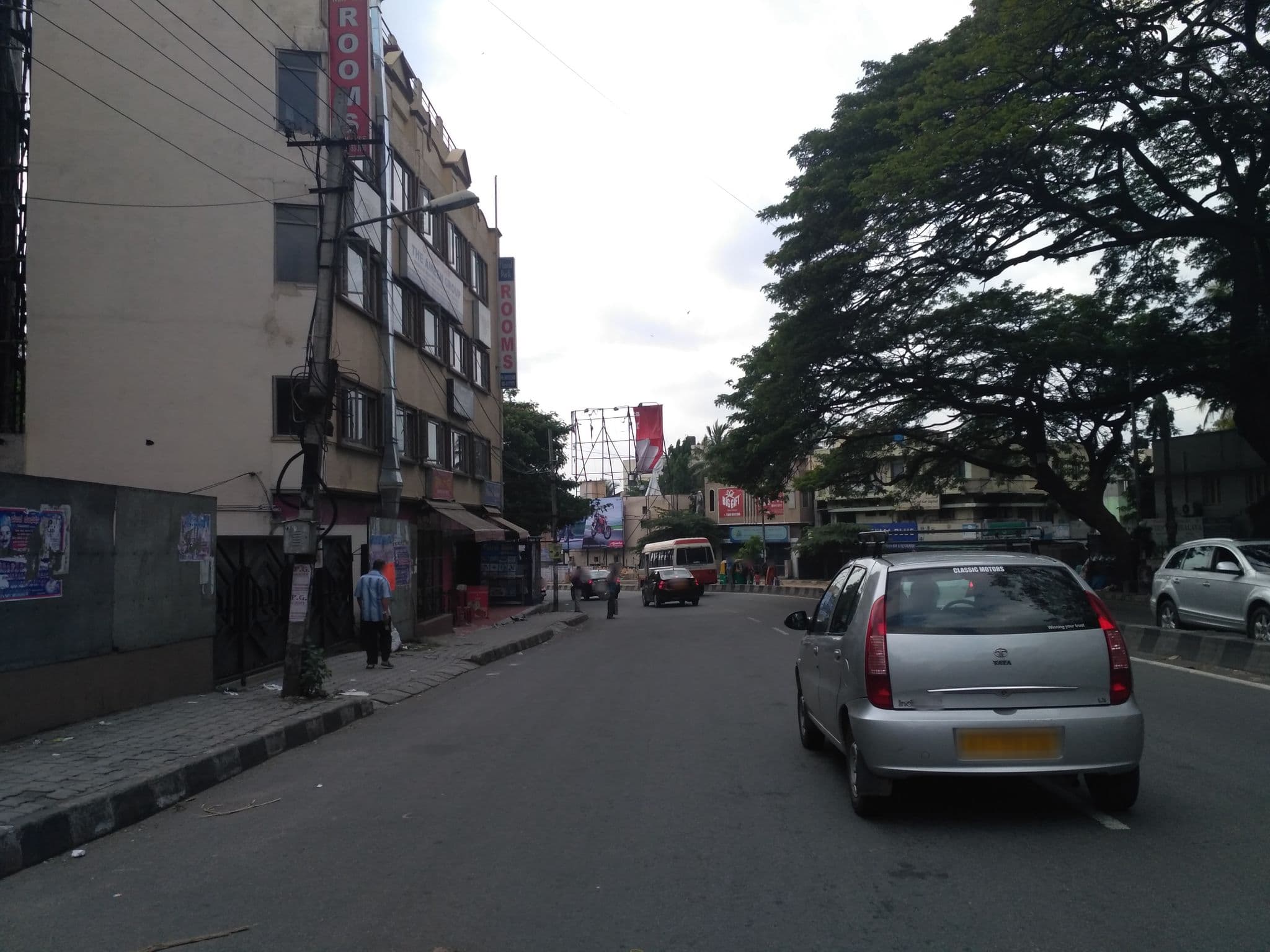 Street view near The Porch Inn Hotel/Service Apartments., Bengaluru