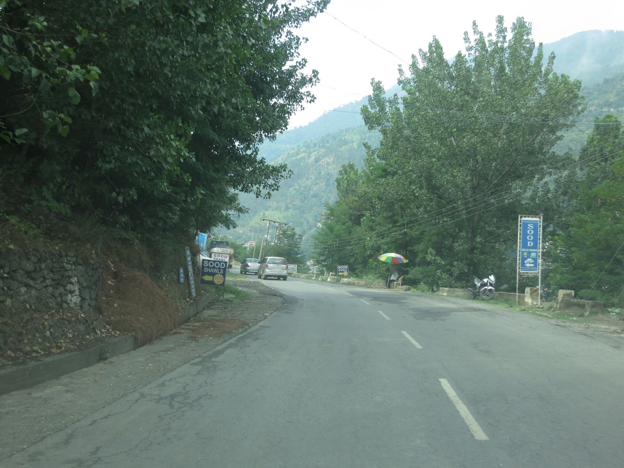 Street view near Snow Drop Home Stay at Kullu (Bed and Breakfast), Kulu