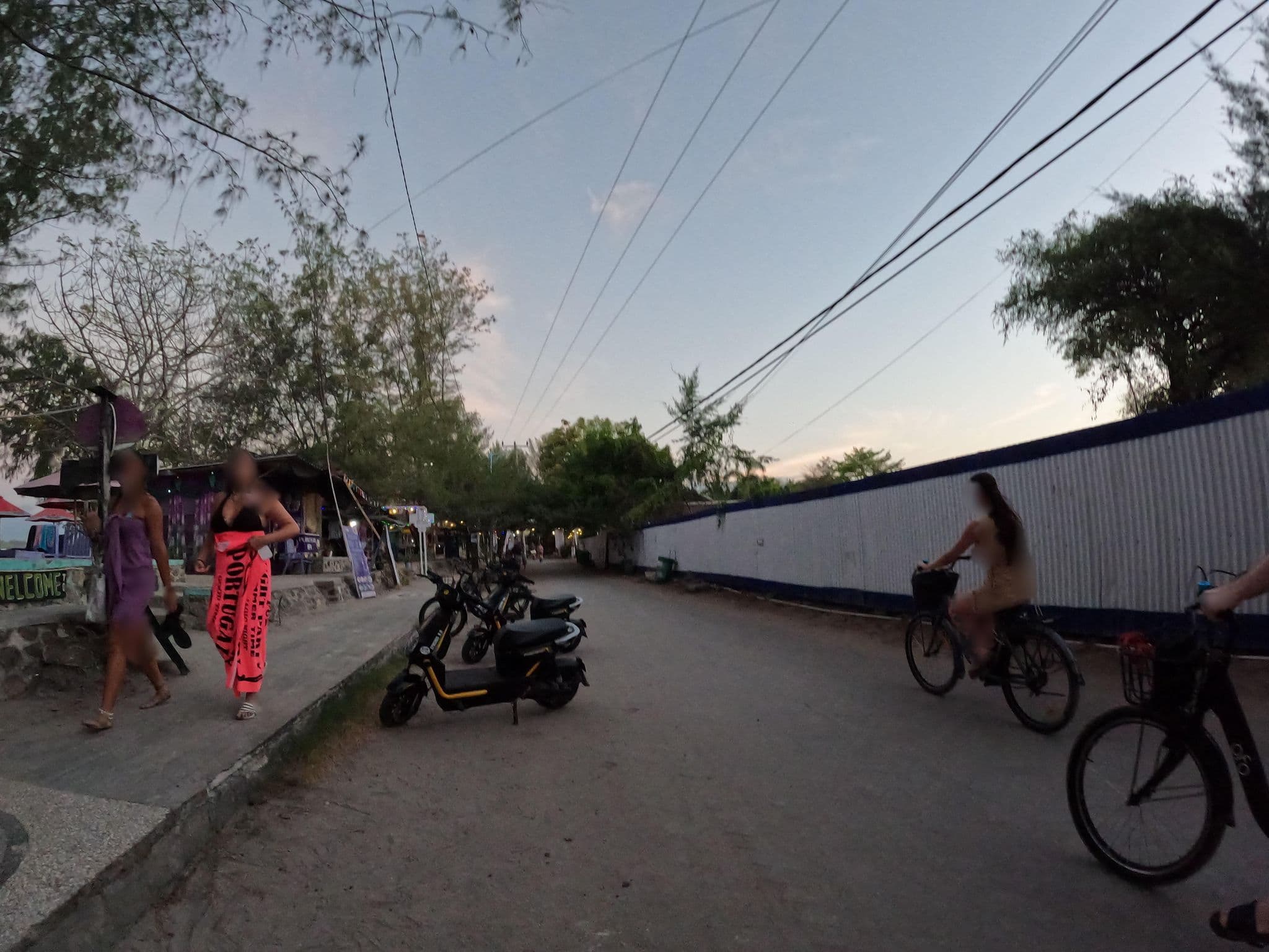 Street view near Wah Danima Resort Restaurant - Deluxe Room, Garden View, Gili Trawangan