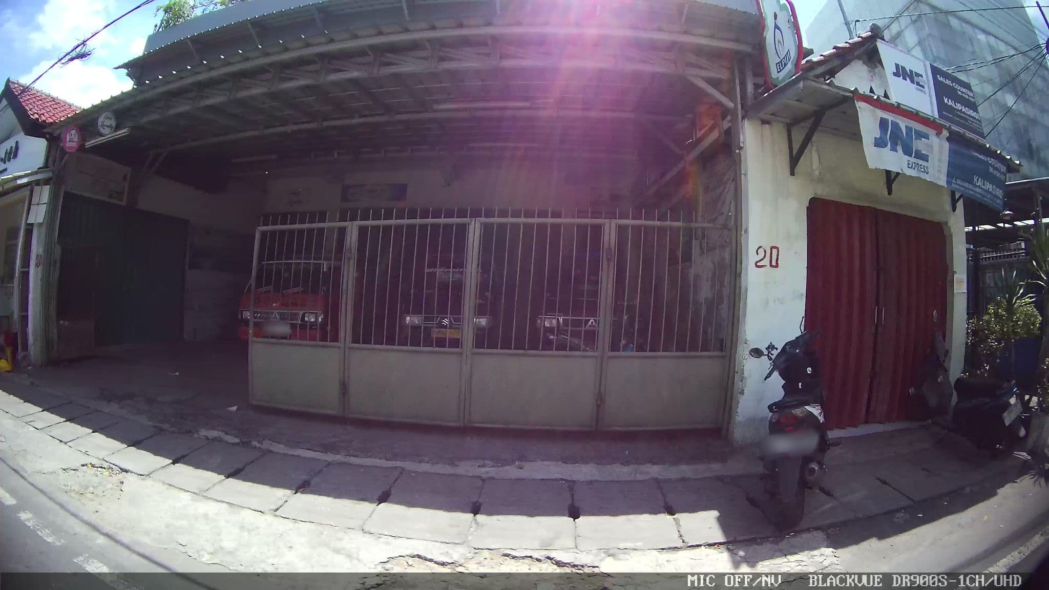 Street view near Hotel Andalus, Jakarta — © Kaart---LEFT (CC BY-SA · Mapillary)