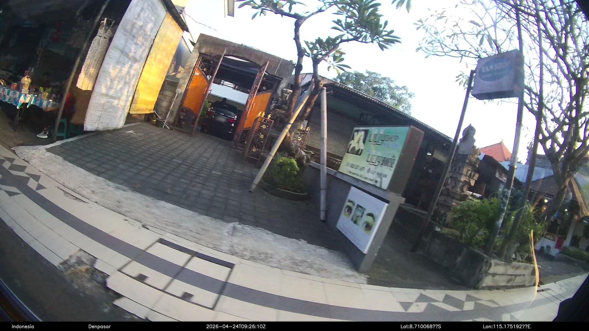 Street view near Liliy Guest House Kuta - Deluxe Twin Room, Legian