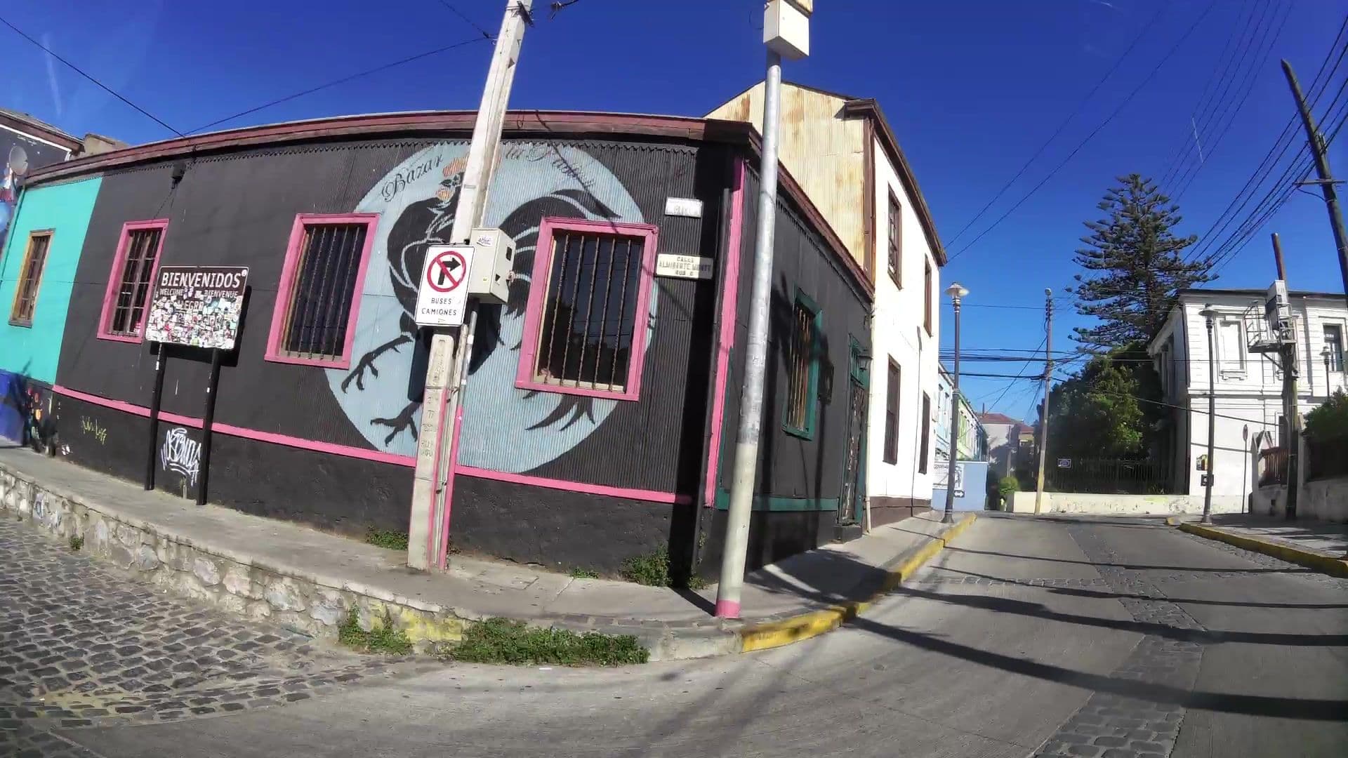 Street view near Harrington, Valparaíso