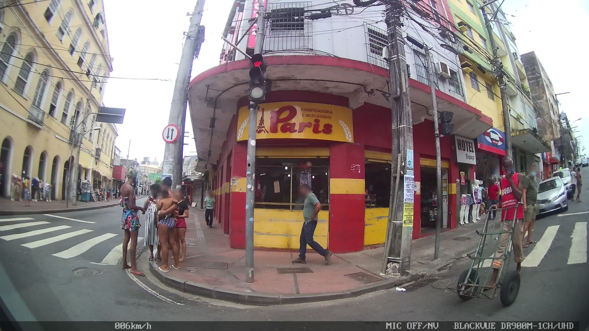 Street view near SSA 33 Hotel, Salvador