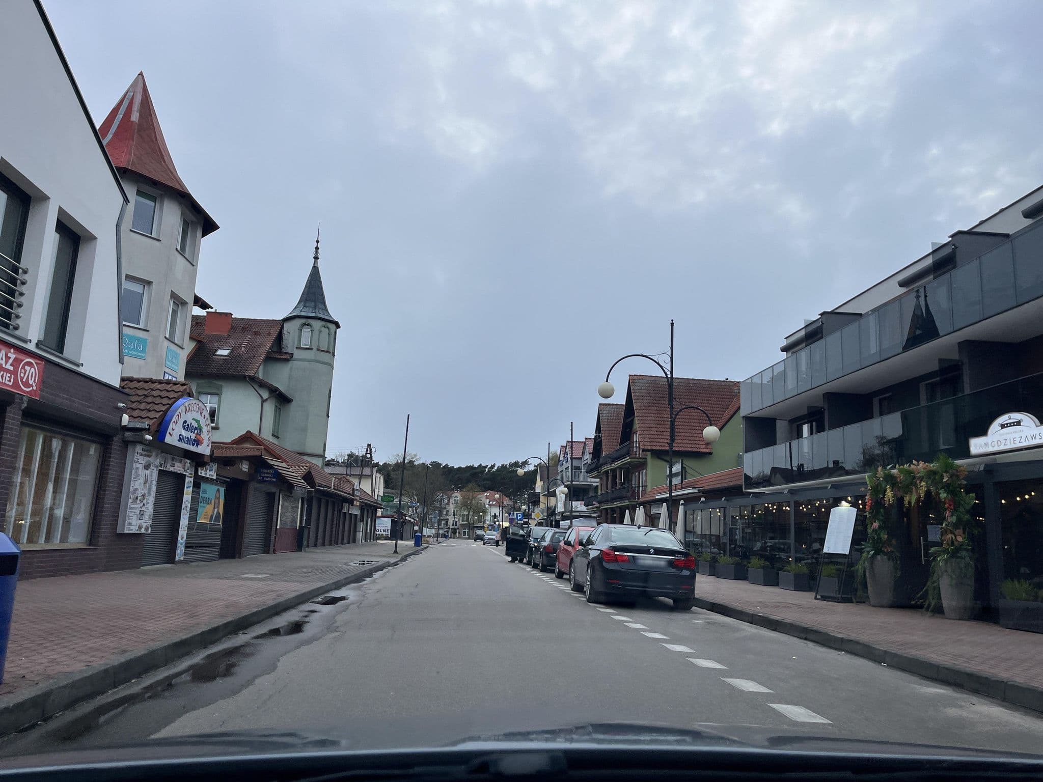 Street view near Rezydencja Morski Tygiel - Hotel w Łebie, Łeba — © ptks (CC BY-SA · Mapillary)