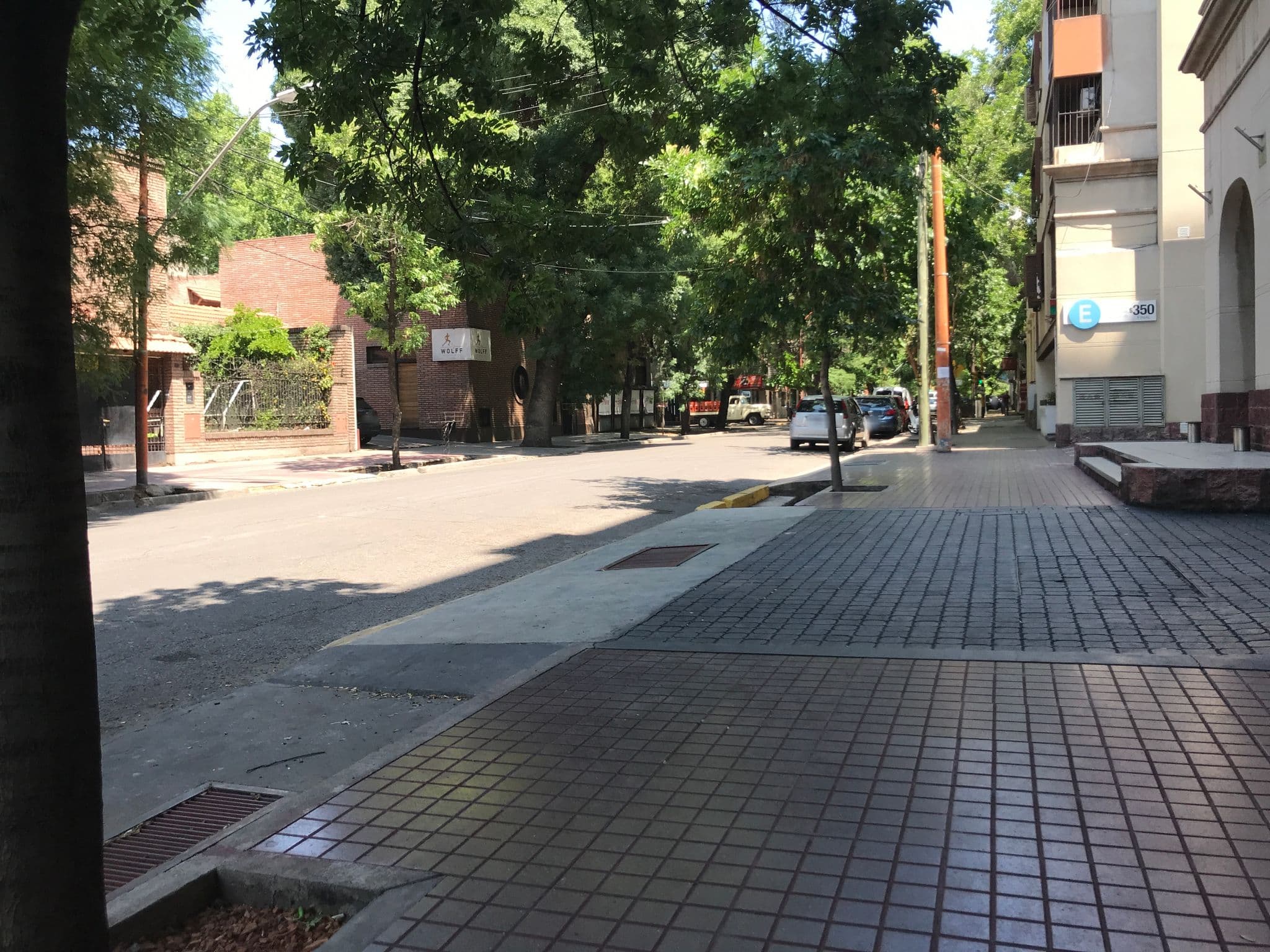 Street view near Mod Hotels Mendoza, Mendoza