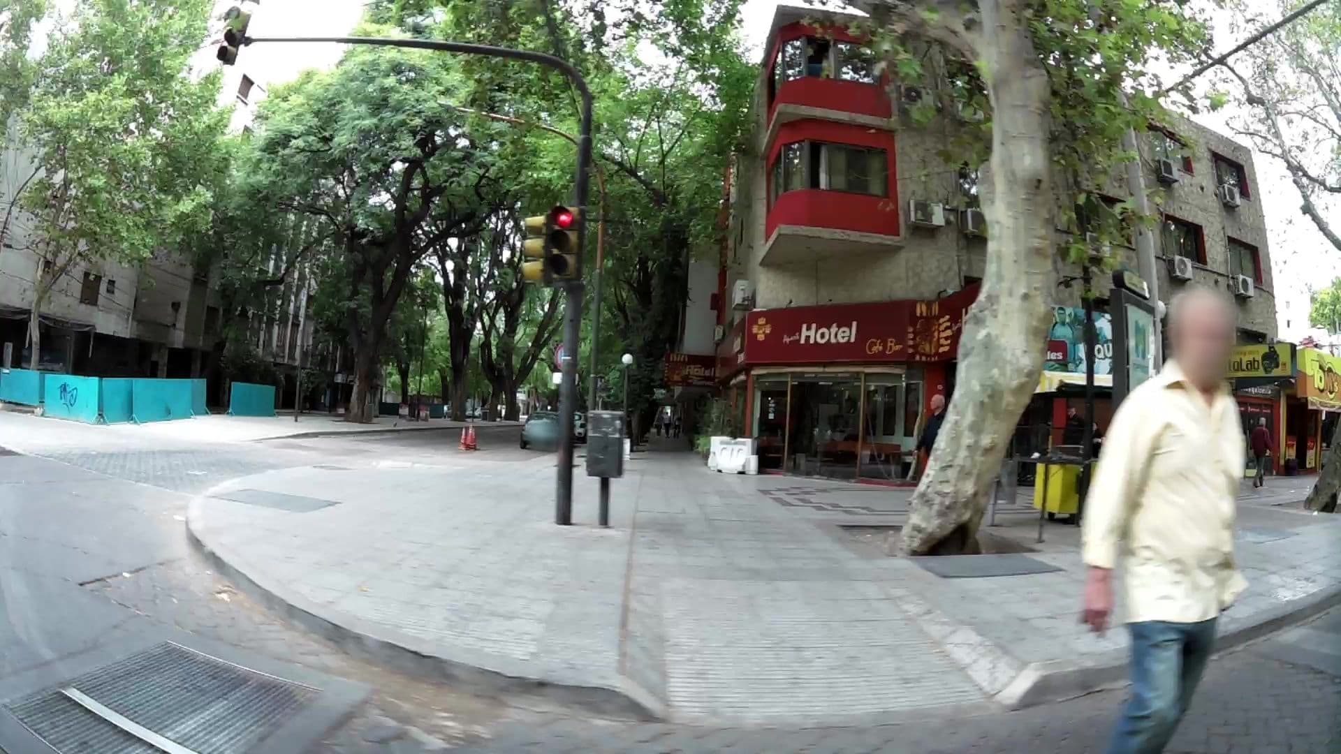 Street view near Hotel Xumec Mendoza Centro, Mendoza