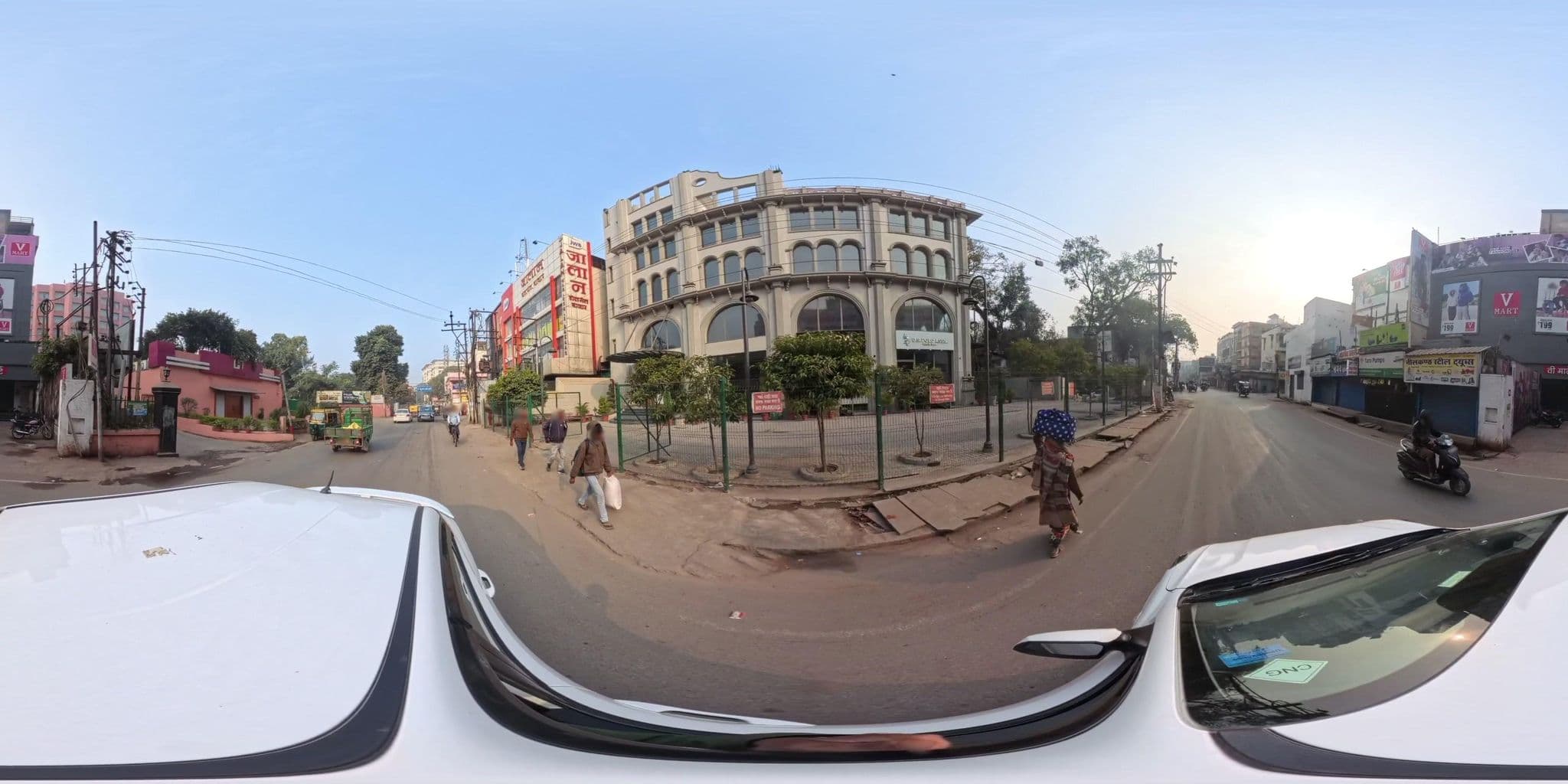 Street view near HHI Varanasi, Varanasi