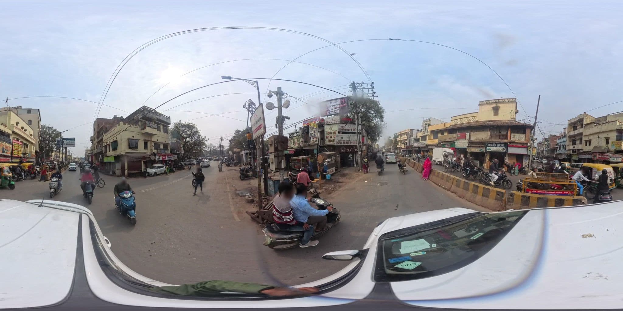 Street view near Chnadraban parshad, Varanasi
