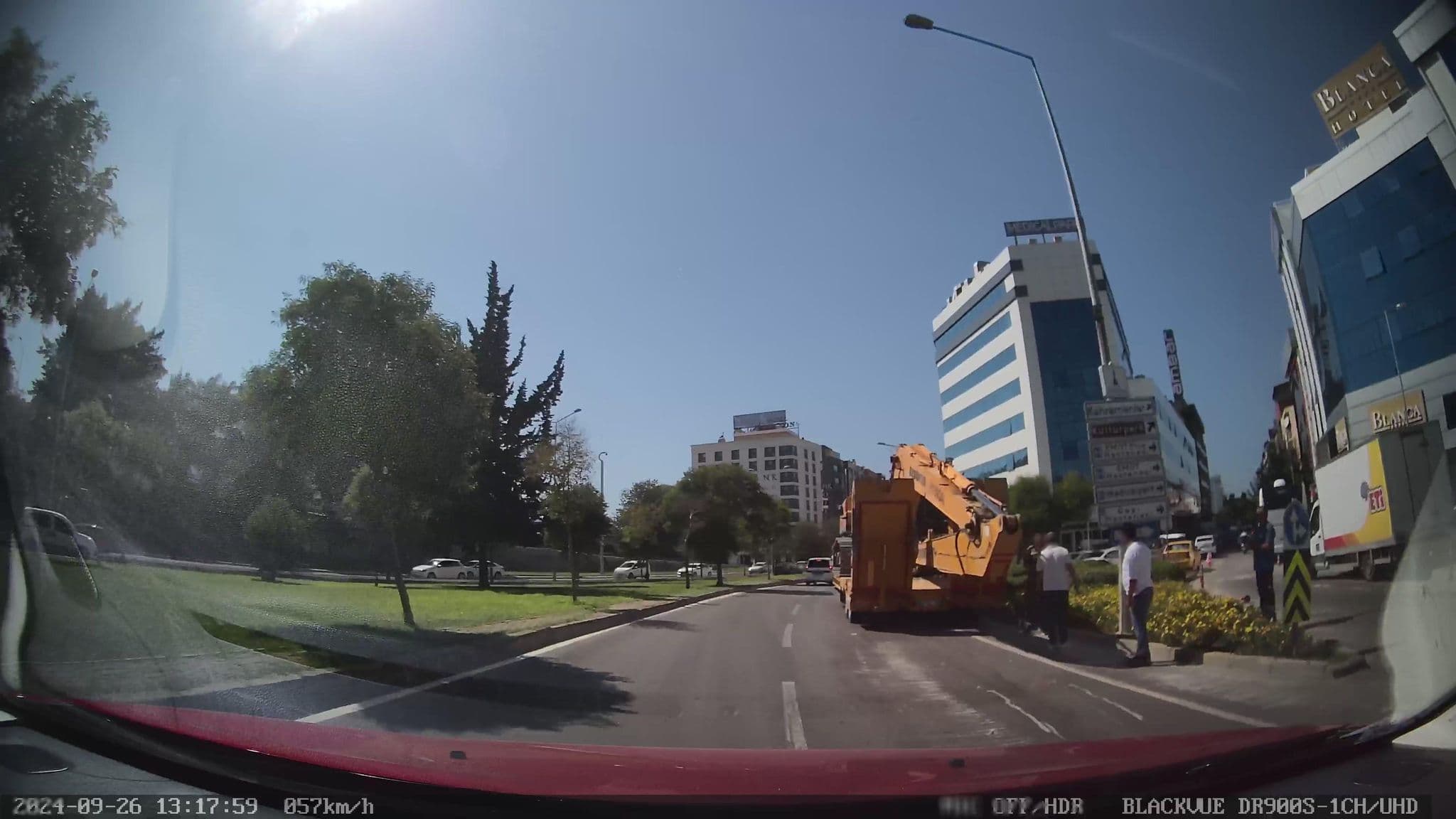 Street view near Blanca Hotel İzmir, İzmir — © unen (CC BY-SA · Mapillary)