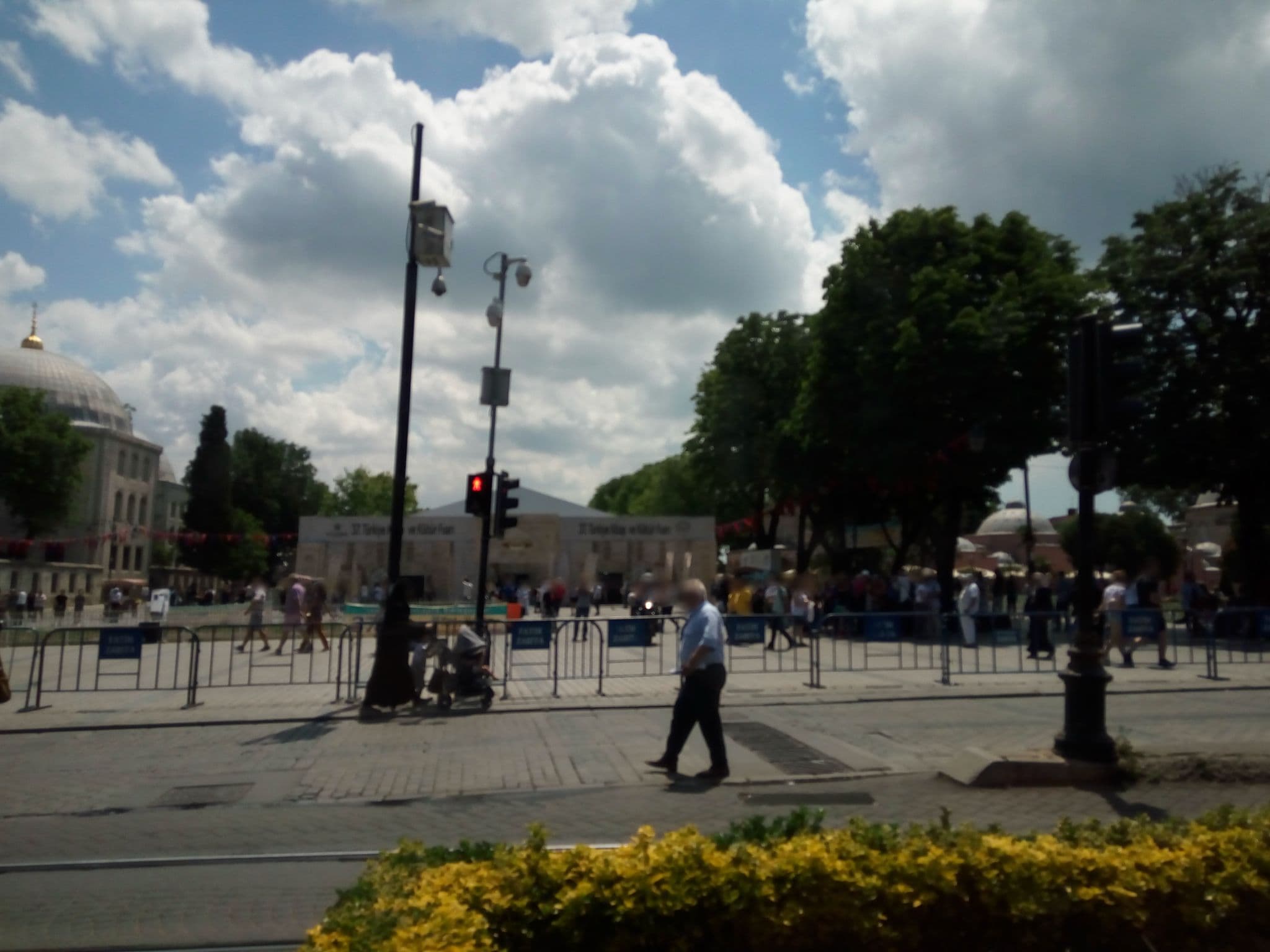 Street view near Pera palas Hotel, Sultanahmet — © mapfool (CC BY-SA · Mapillary)
