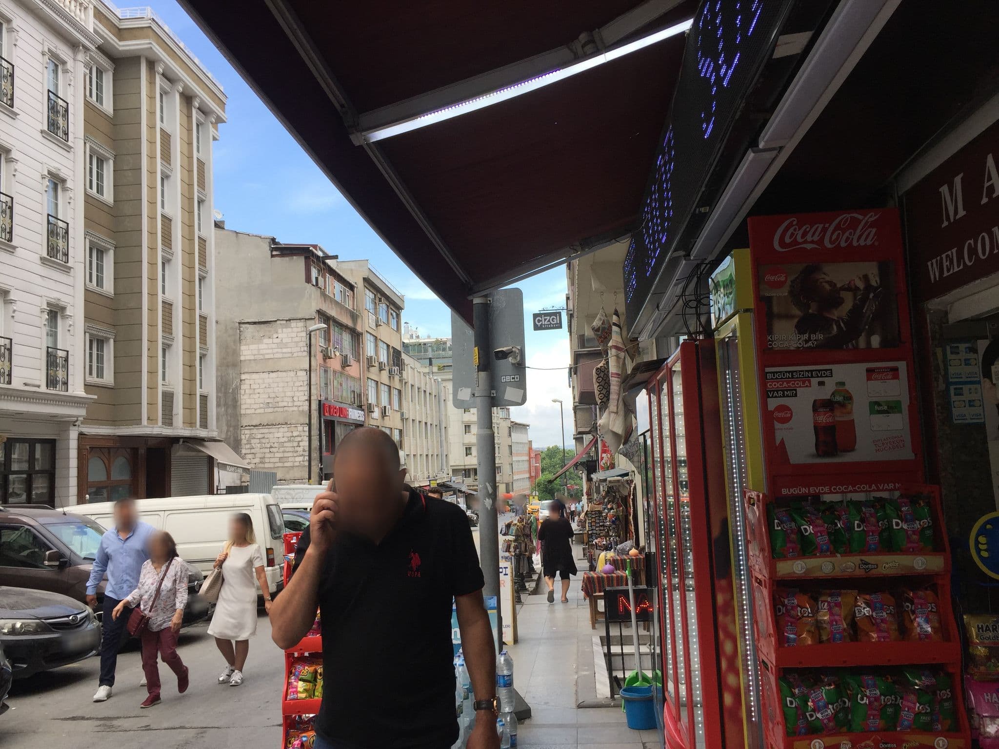Street view near Huzur Apart Hotel, Sultanahmet
