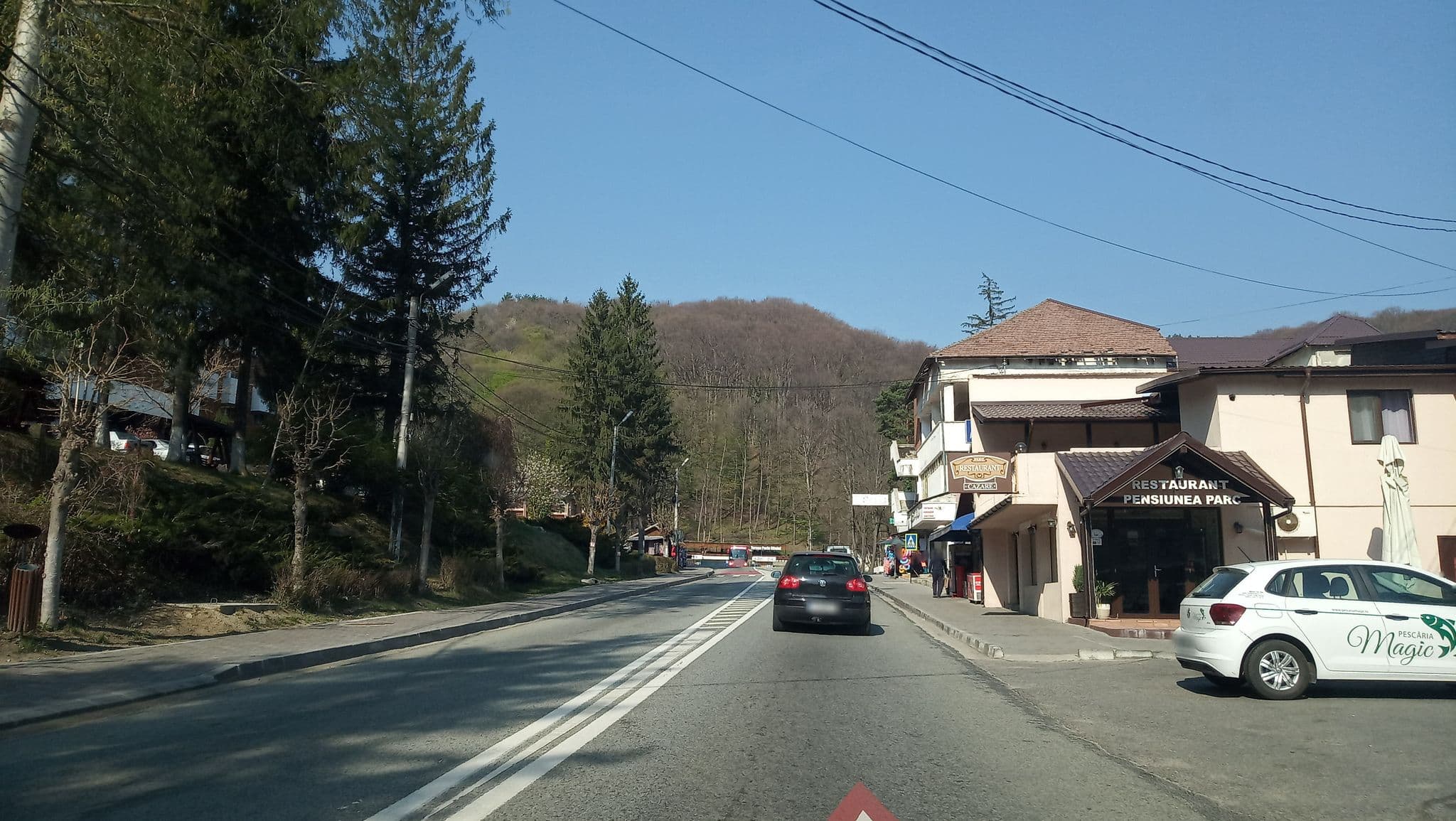 Street view near Pensiunea Doro, Jiblea Veche — © tavi (CC BY-SA · Mapillary)