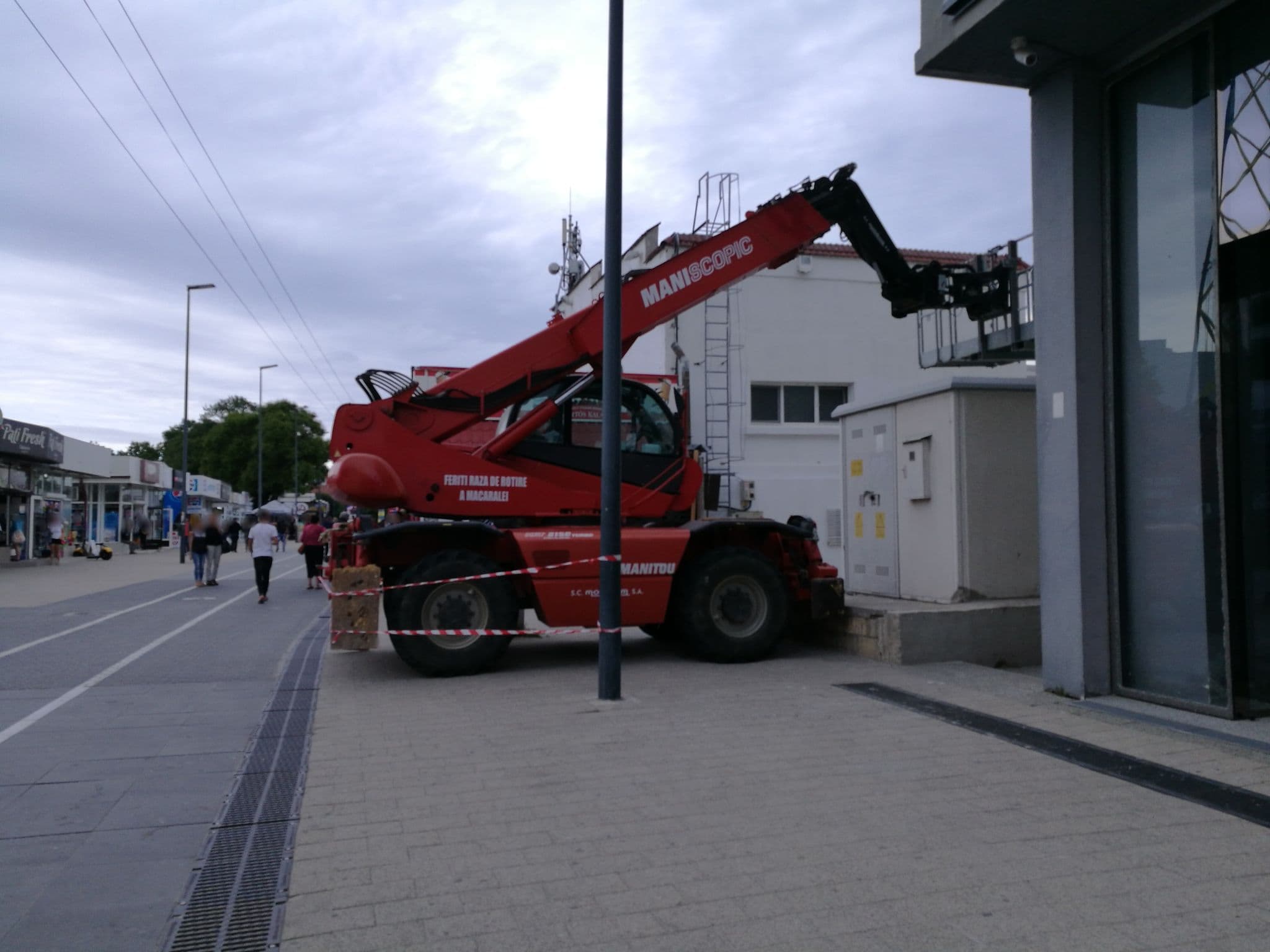 Street view near Riva Mamaia, Palazu Mare — © rsandu (CC BY-SA · Mapillary)