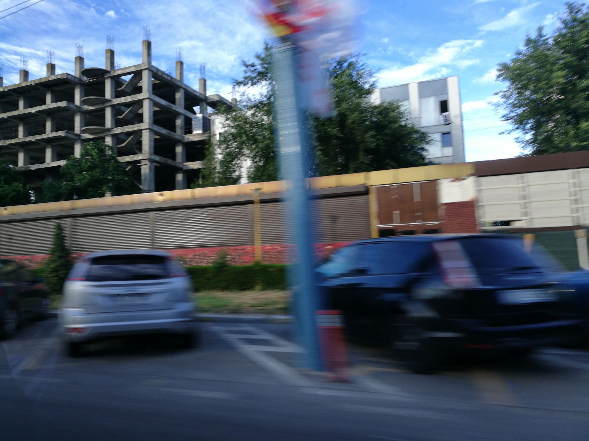 Street view near Hotel Hefaistos, Palazu Mare