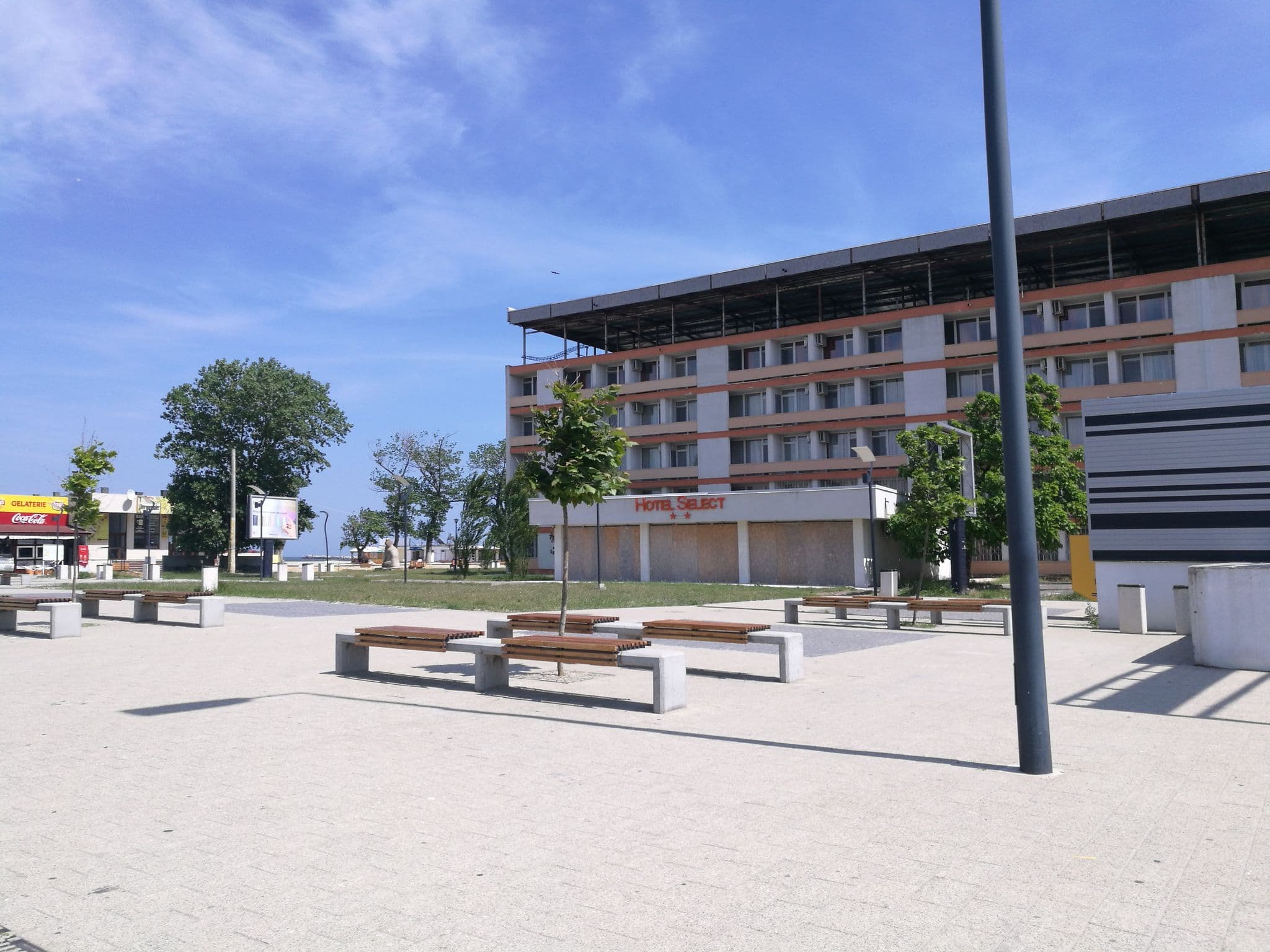 Street view near Complex Aristrocratos Ballroom Constanta, Palazu Mare