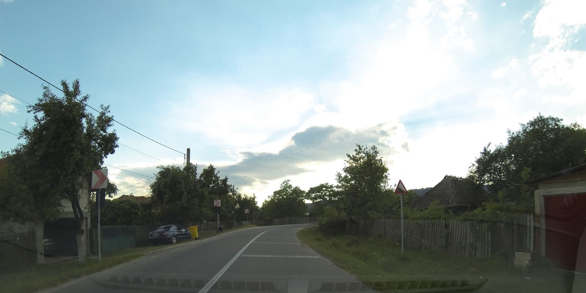 Street view near Lardi, Polovragi — © deeeznuuuts (CC BY-SA · Mapillary)