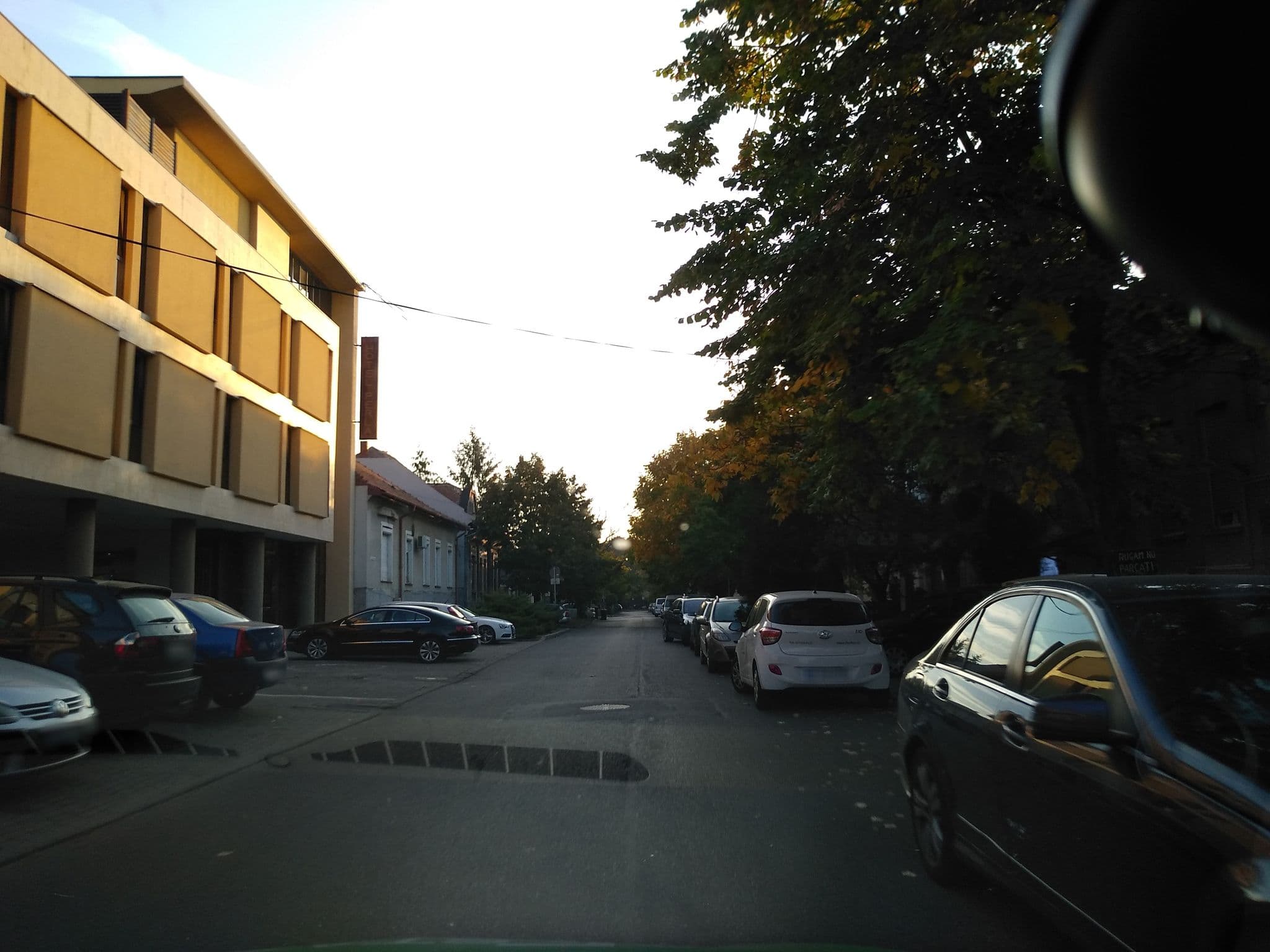Street view near Hotel Perla Timisoara, Timişoara — © gernemannc (CC BY-SA · Mapillary)