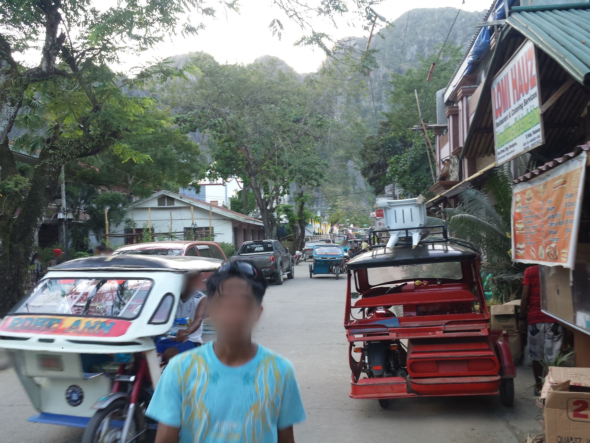 Street view near Kappia Hotel, El Nido