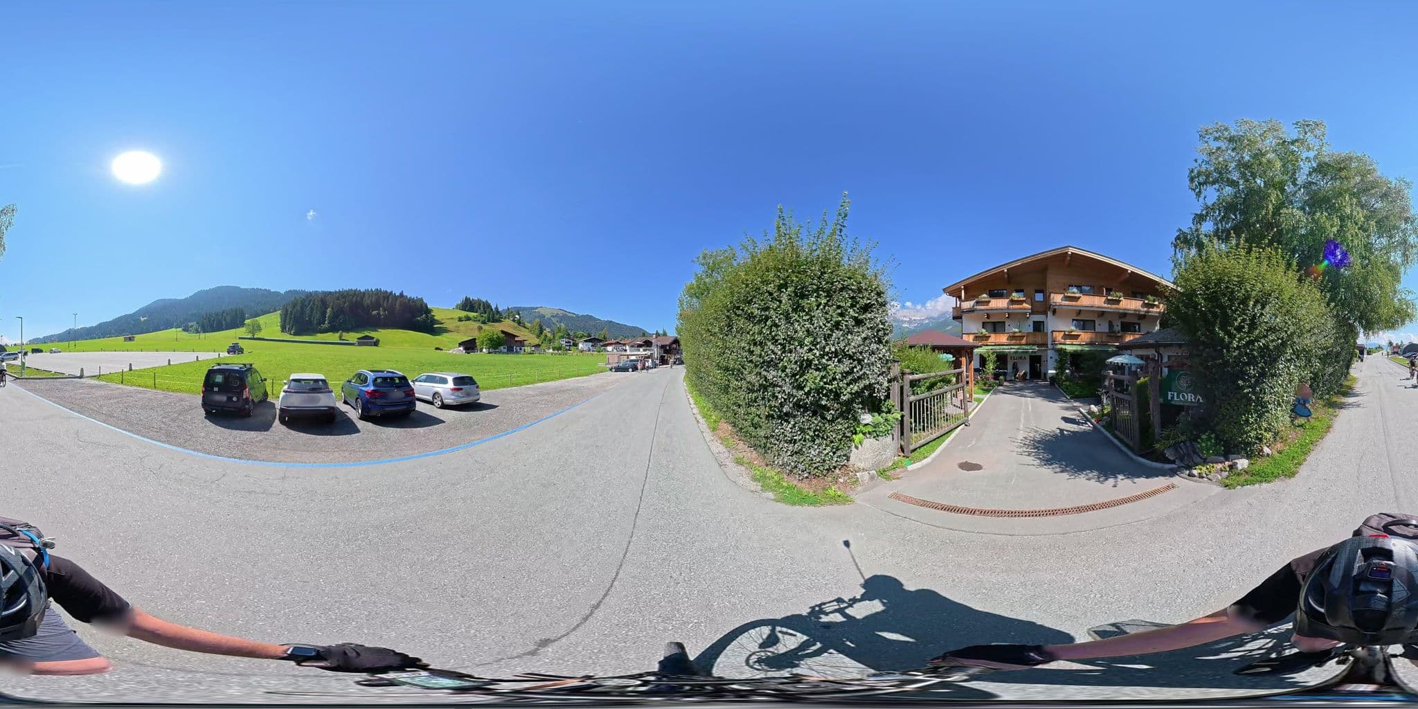 Street view near Flora - Das kleine Gartenhotel, Ellmau — © osmplus_org (CC BY-SA · Mapillary)