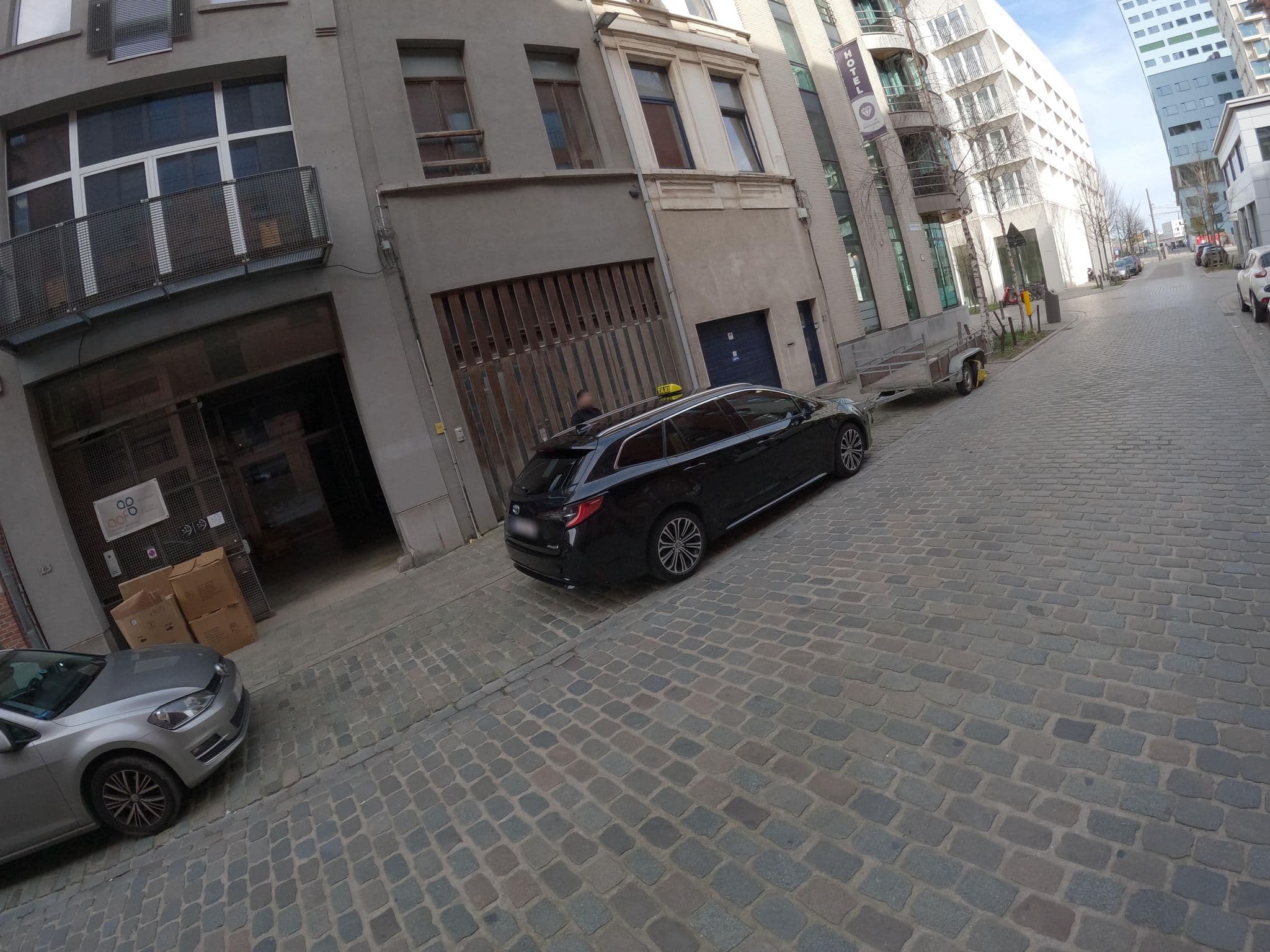 Street view near Hotel Docklands Antwerp, Antwerp — © koninklijke (CC BY-SA · Mapillary)