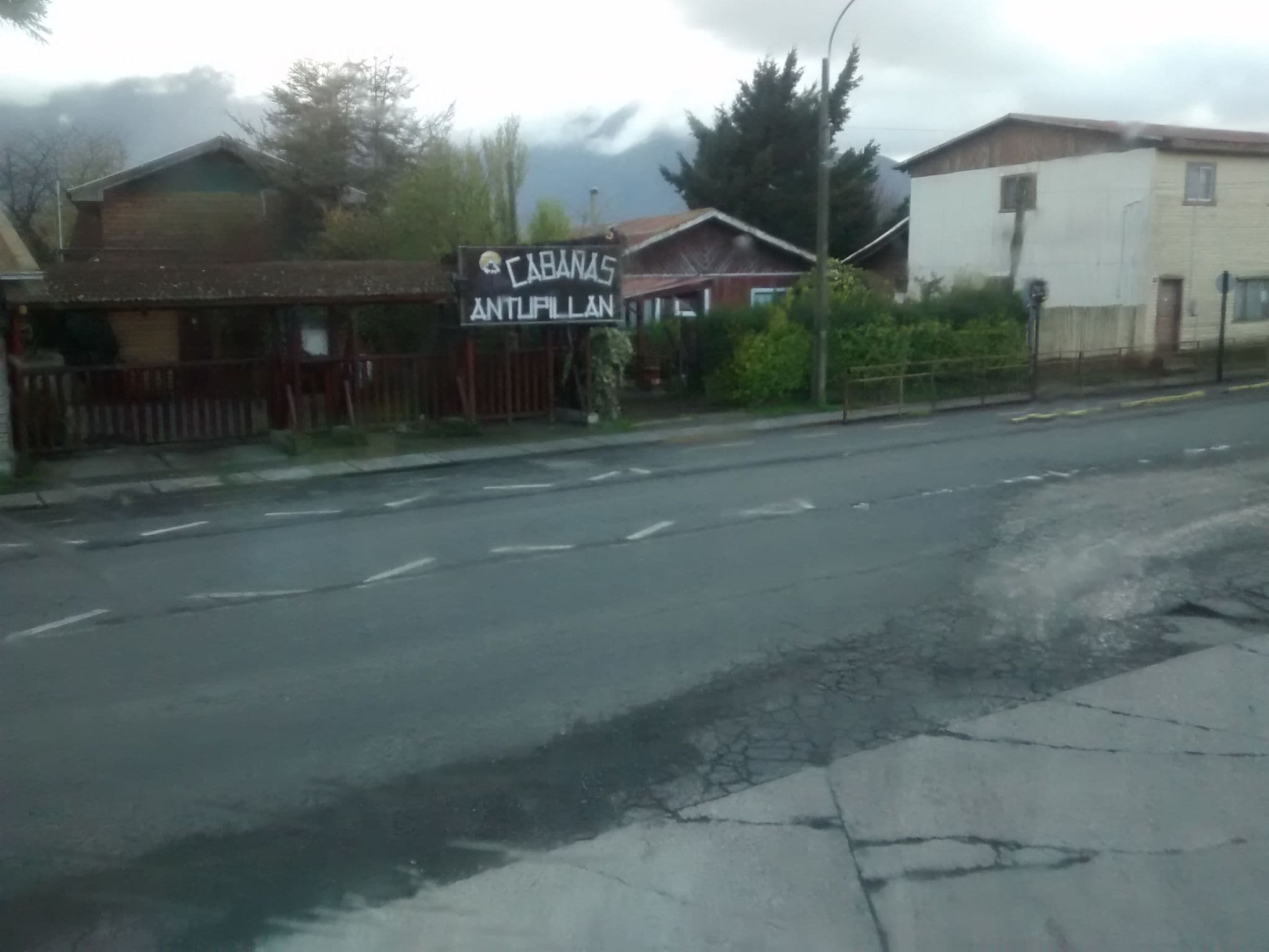 Street view near Mapulay, Pucón