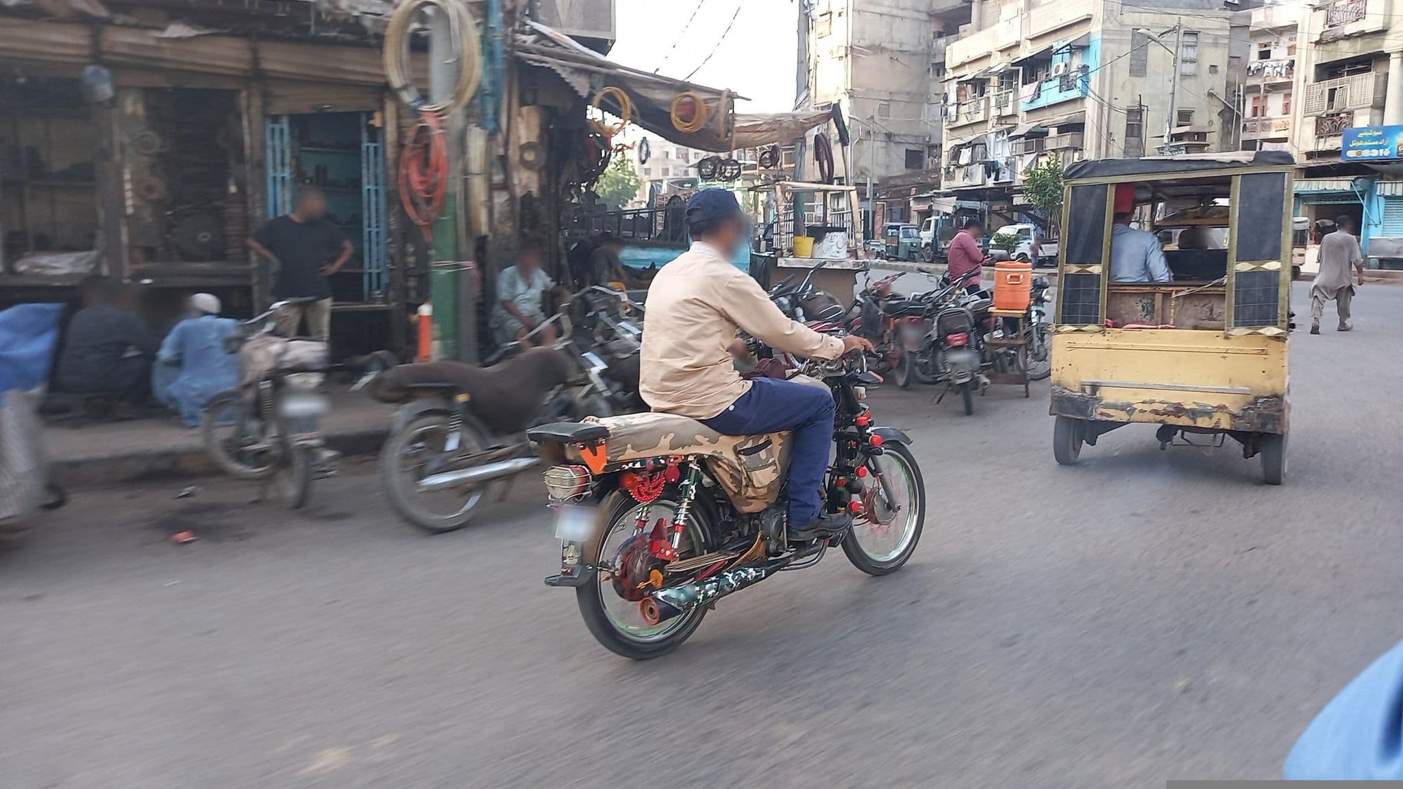 Street view near Mashallah Steel, Karachi — © nabamb (CC BY-SA · Mapillary)