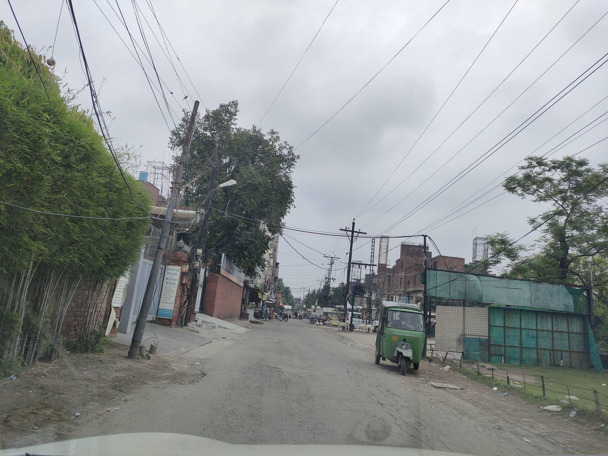 Street view near Sheeraz Girls Hostel, Lahore — © Muhammad_Haris (CC BY-SA · Mapillary)