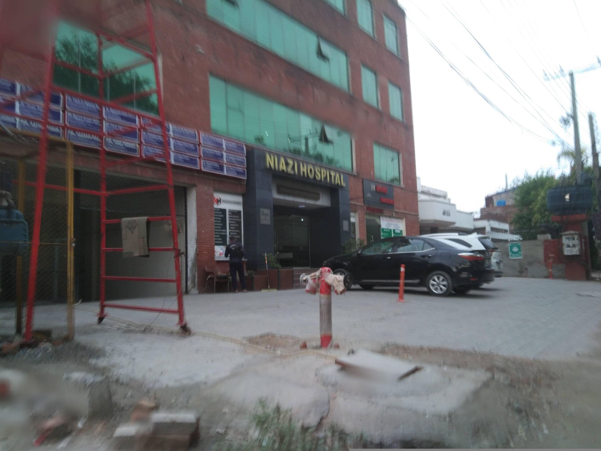 Street view near Hotel new royal palace, Model Town — © alihamza (CC BY-SA · Mapillary)