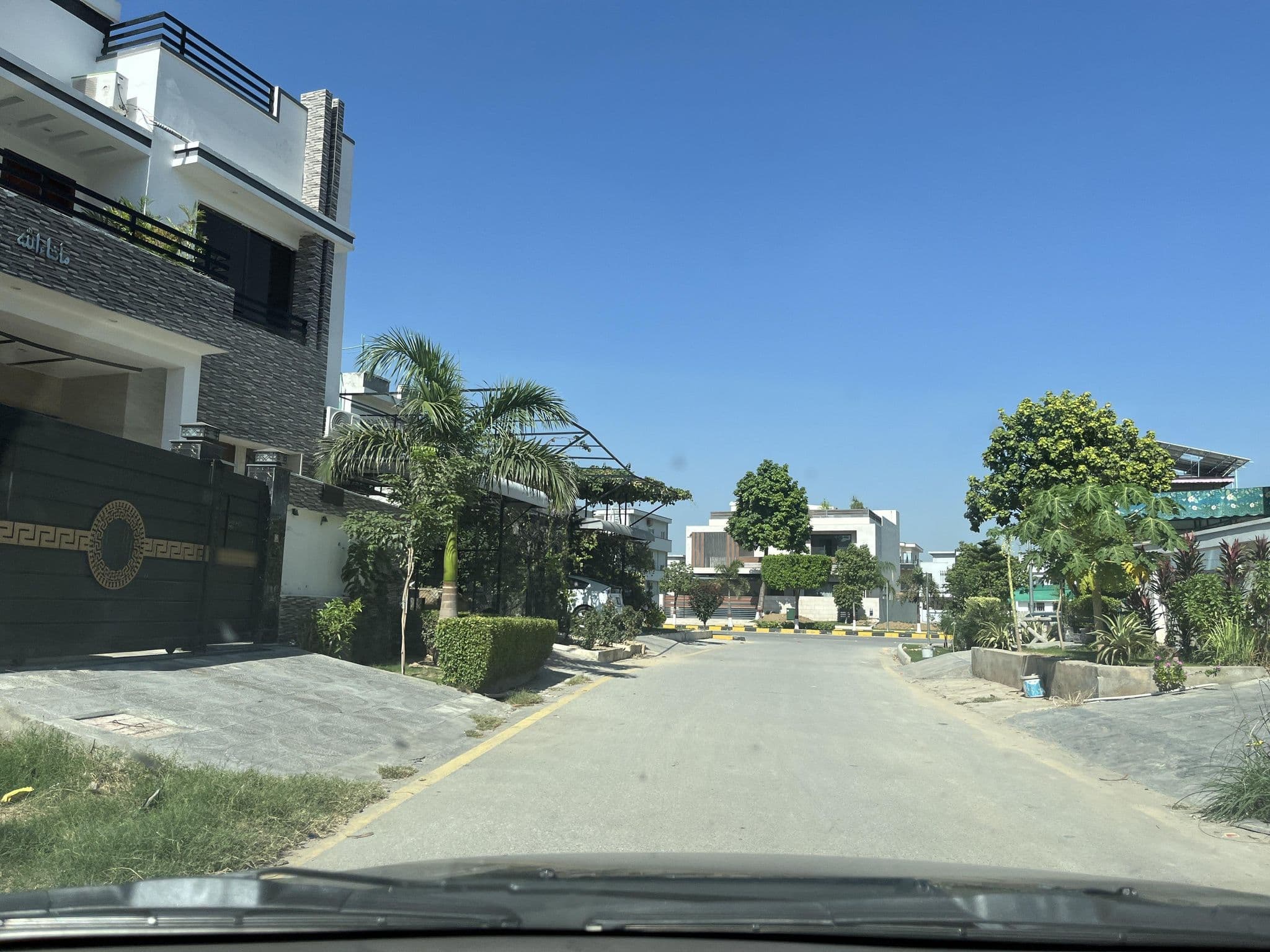 Street view near Motorway Majesty Lodges, Rawalpindi — © masterofnoroad (CC BY-SA · Mapillary)